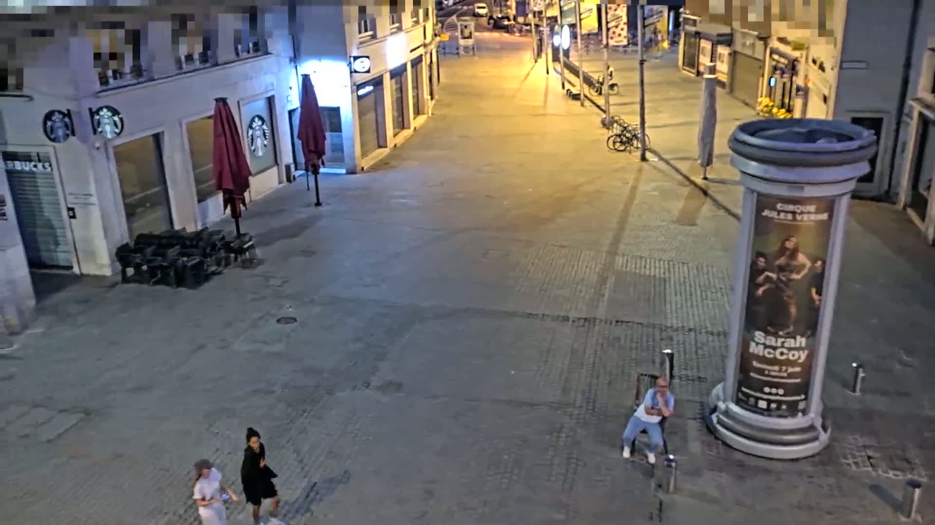 Amiens , Place Gambetta Square Live Cam - Amiens, Somme, Hauts-de-France, France