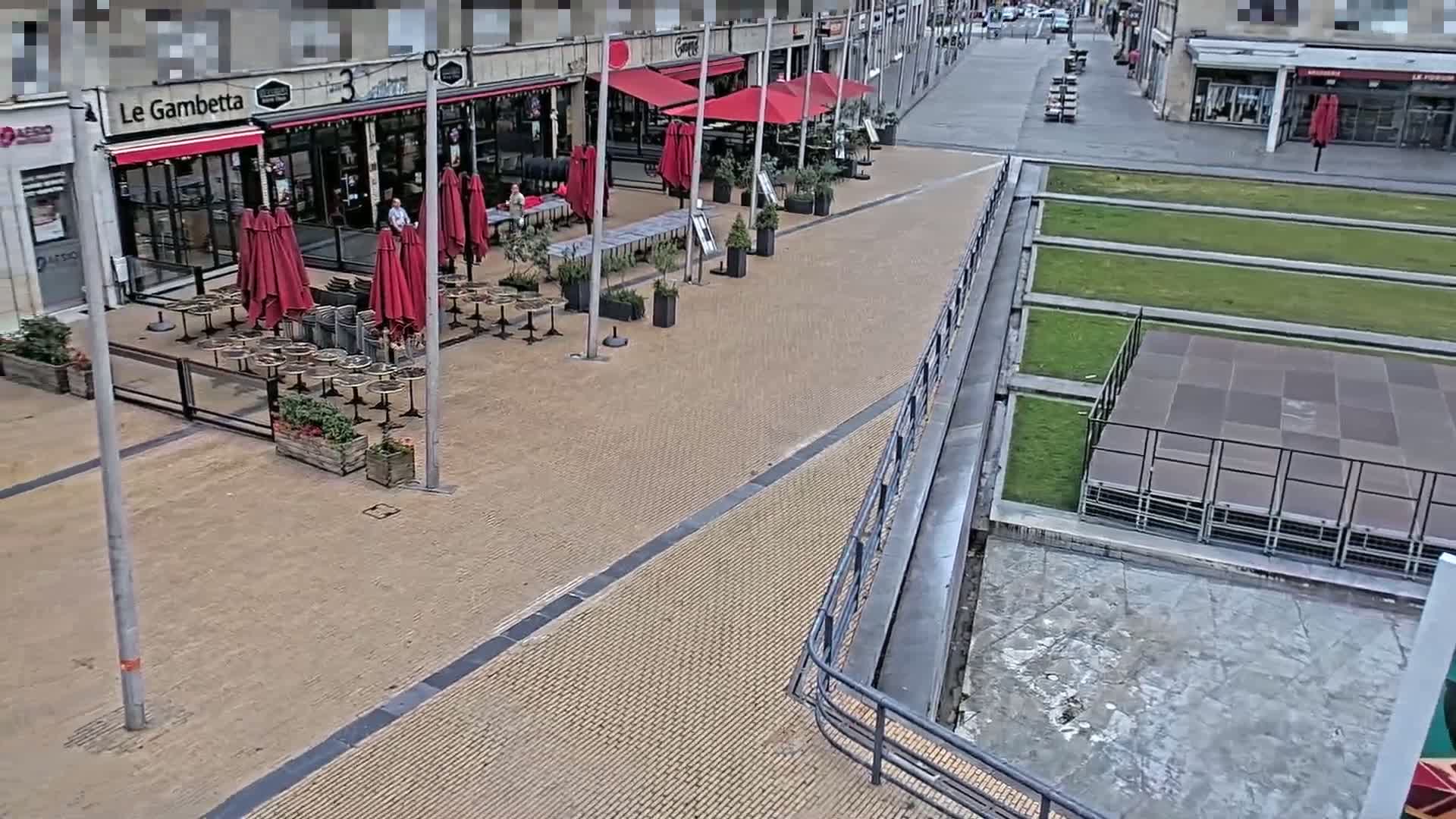 Amiens , Place Gambetta Square Live Cam - Amiens, Somme, Hauts-de-France, France