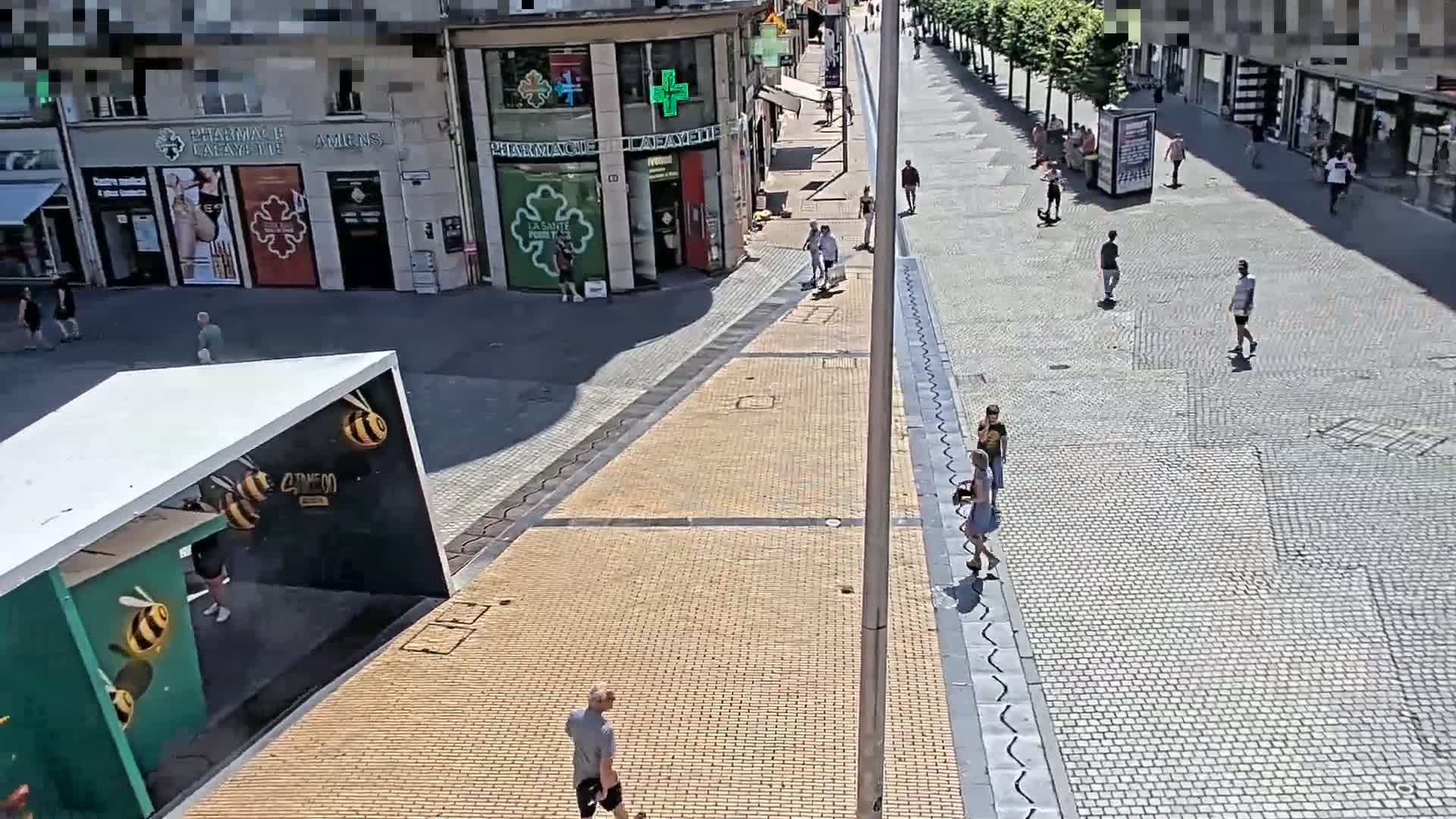 Amiens , Place Gambetta Square Live Cam - Amiens, Somme, Hauts-de-France, France