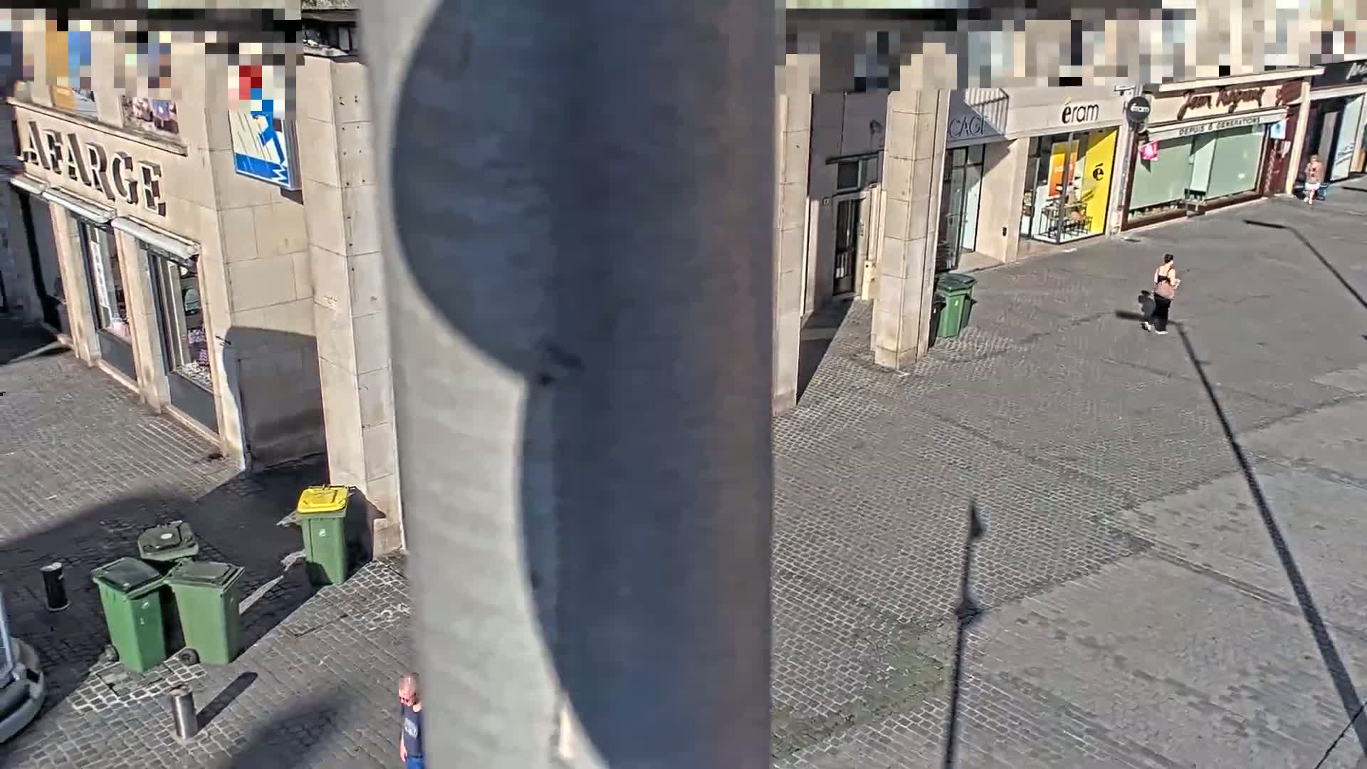 Amiens , Place Gambetta Square Live Cam - Amiens, Somme, Hauts-de-France, France