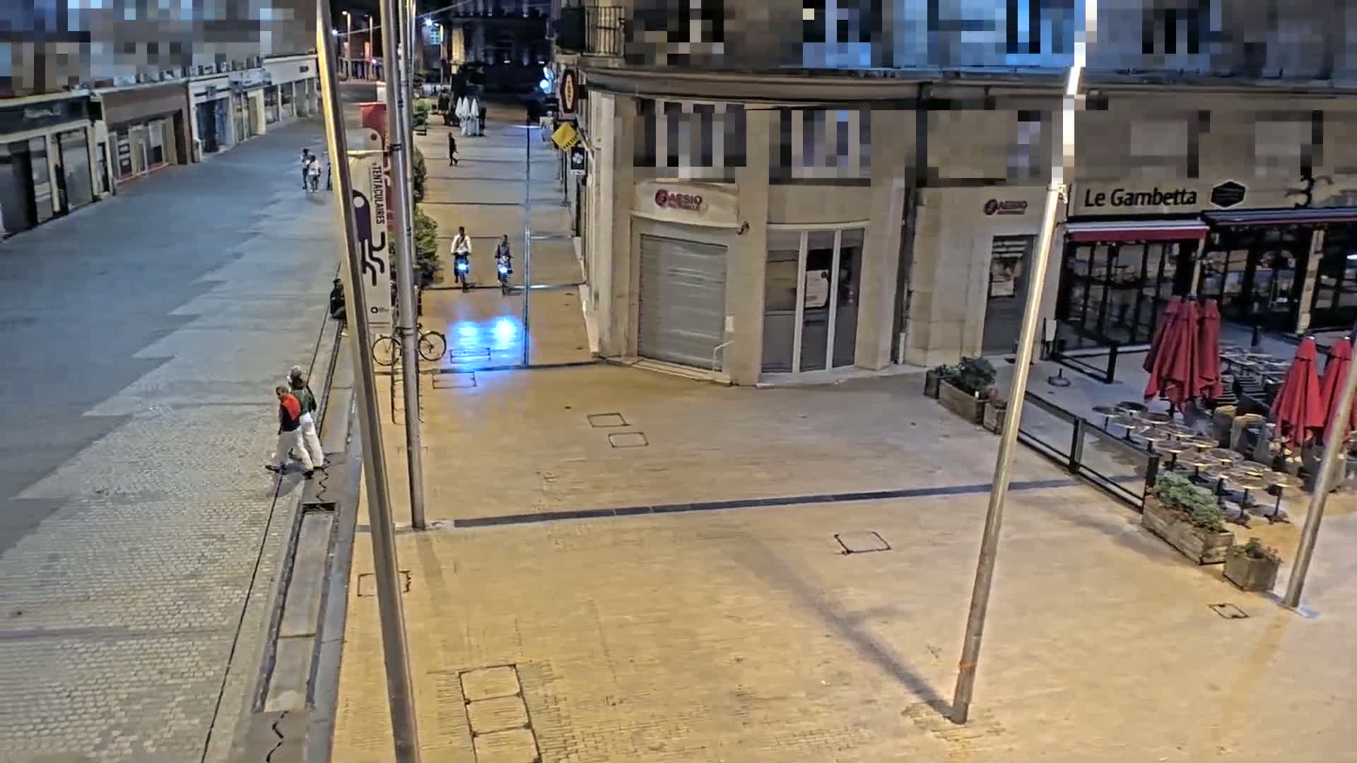 Amiens , Place Gambetta Square Live Cam - Amiens, Somme, Hauts-de-France, France