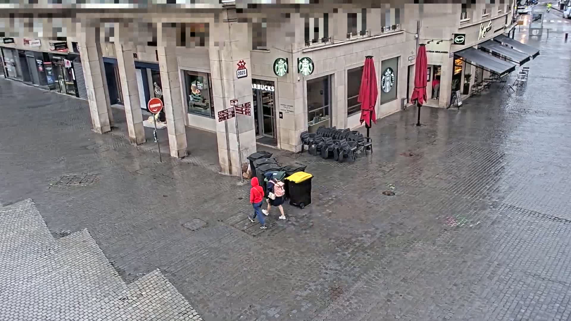 Amiens , Place Gambetta Square Live Cam - Amiens, Somme, Hauts-de-France, France