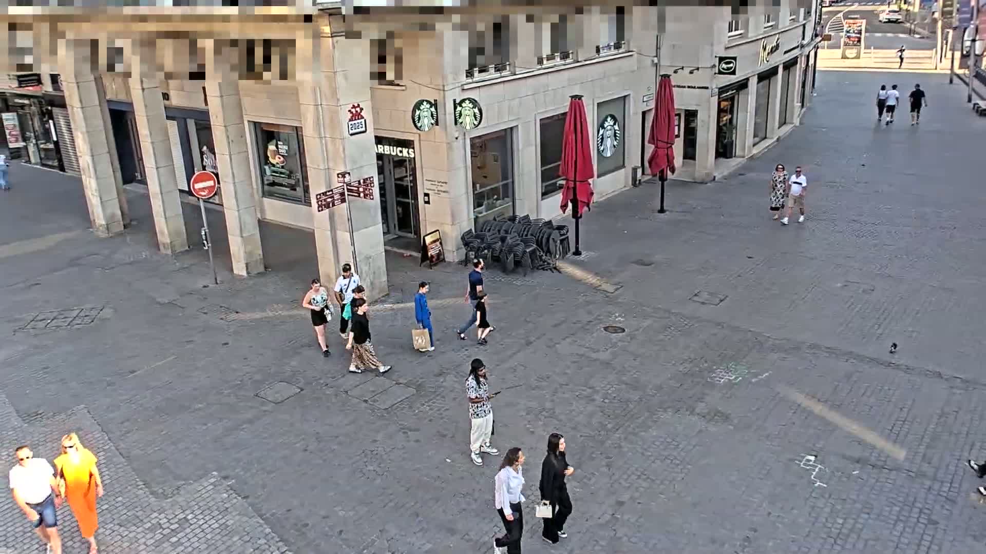 Amiens , Place Gambetta Square Live Cam - Amiens, Somme, Hauts-de-France, France