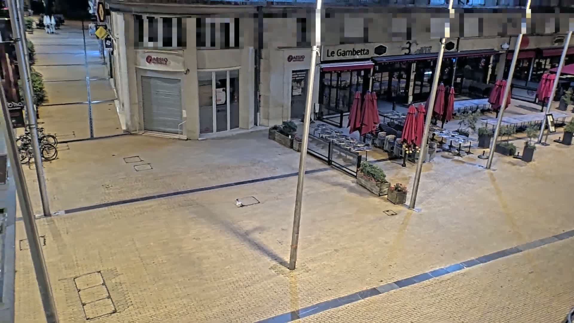 Amiens , Place Gambetta Square Live Cam - Amiens, Somme, Hauts-de-France, France