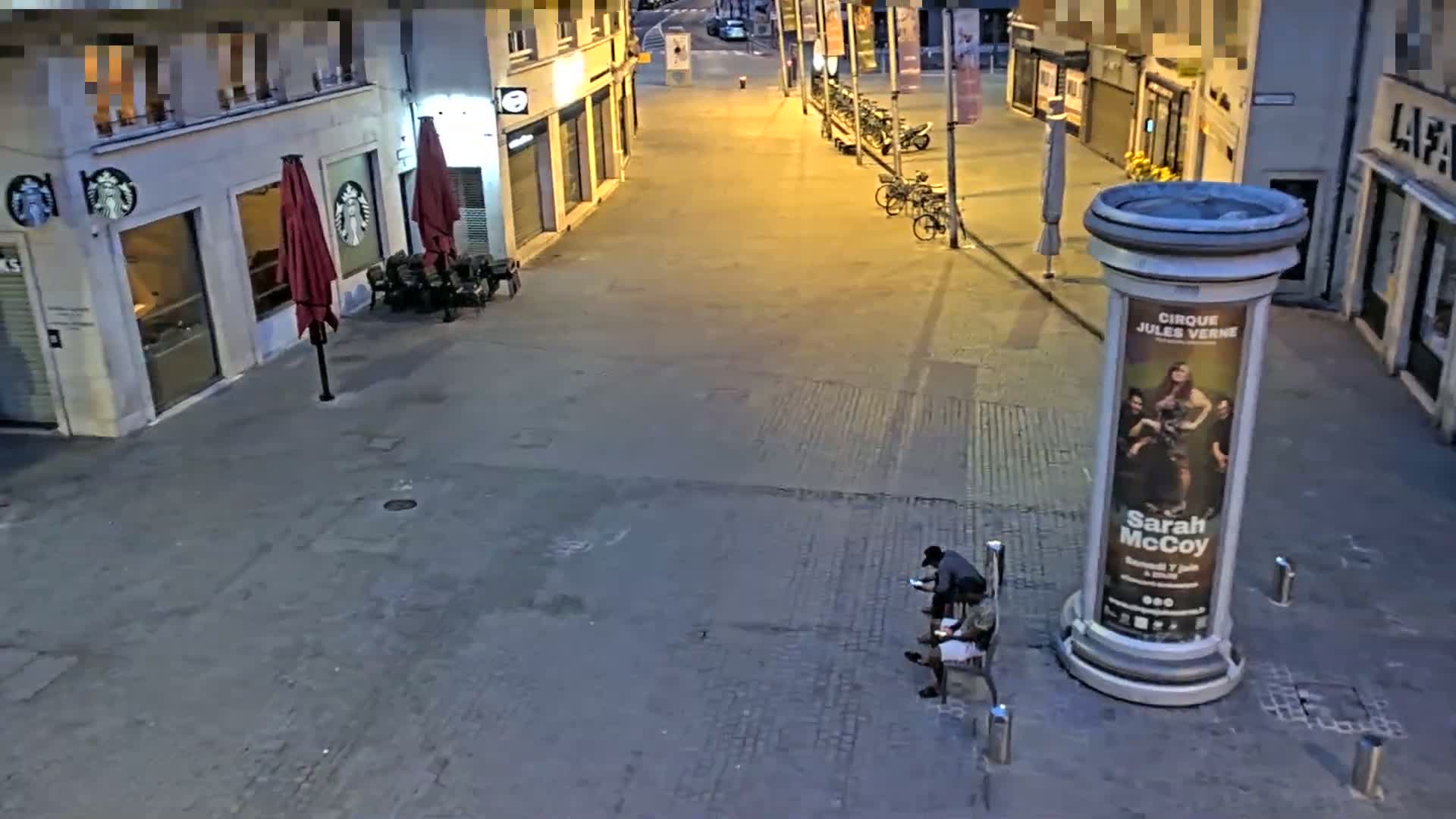 Amiens , Place Gambetta Square Live Cam - Amiens, Somme, Hauts-de-France, France