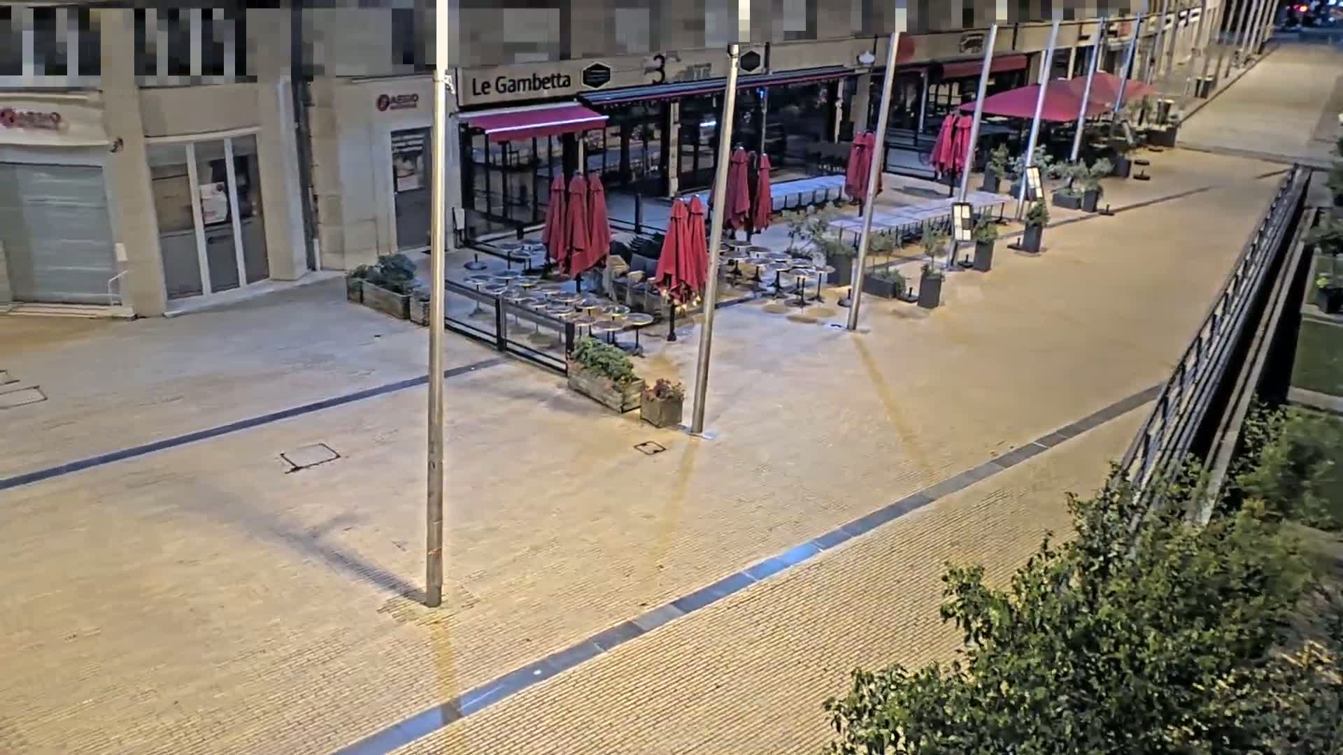 Amiens , Place Gambetta Square Live Cam - Amiens, Somme, Hauts-de-France, France