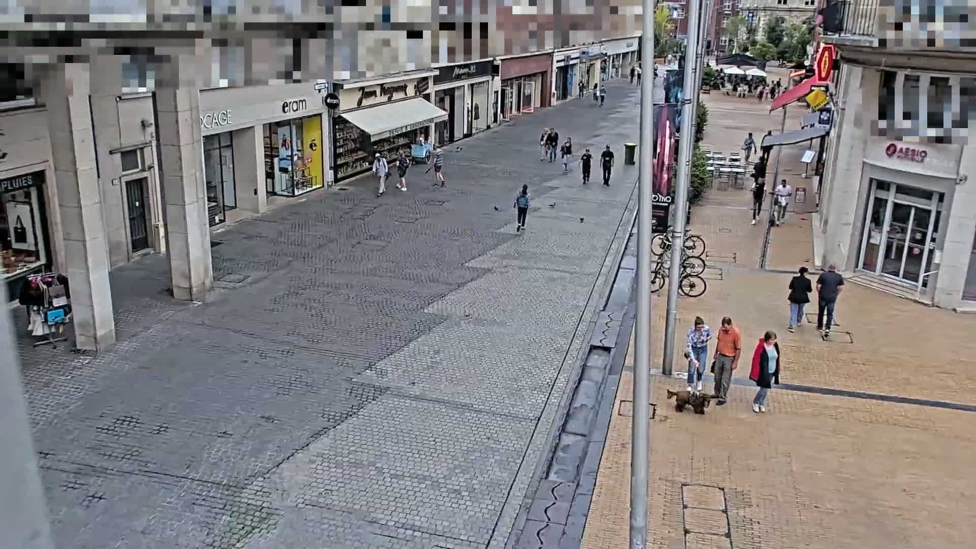 Amiens , Place Gambetta Square Live Cam - Amiens, Somme, Hauts-de-France, France