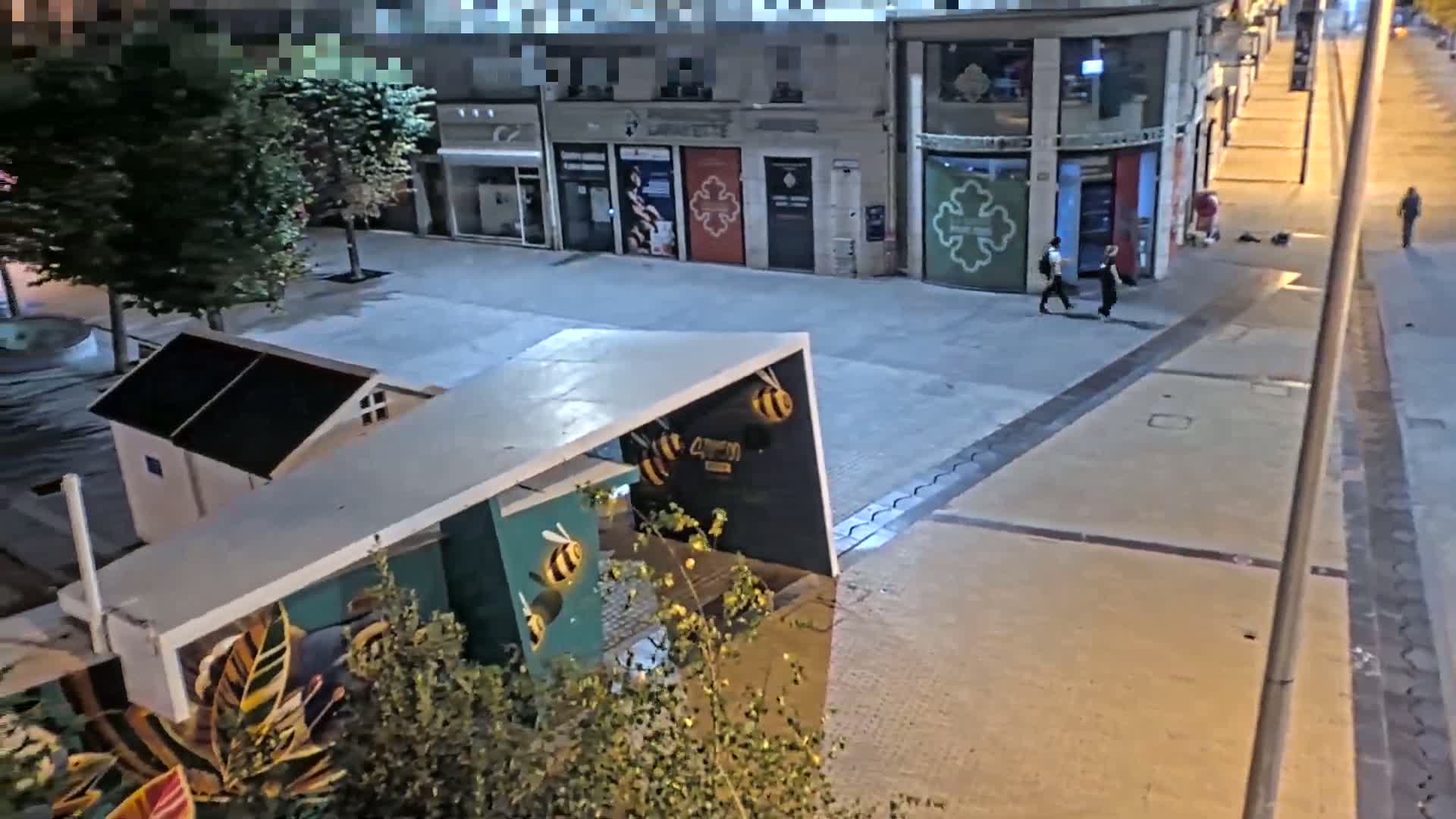Amiens , Place Gambetta Square Live Cam - Amiens, Somme, Hauts-de-France, France
