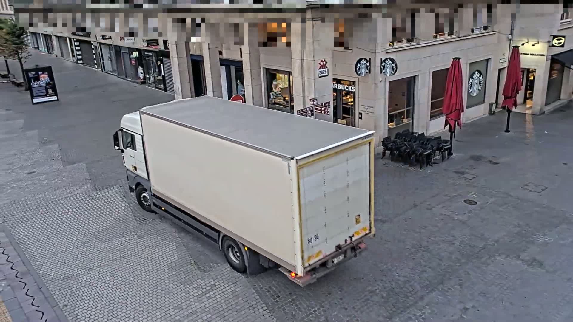 Amiens , Place Gambetta Square Live Cam - Amiens, Somme, Hauts-de-France, France