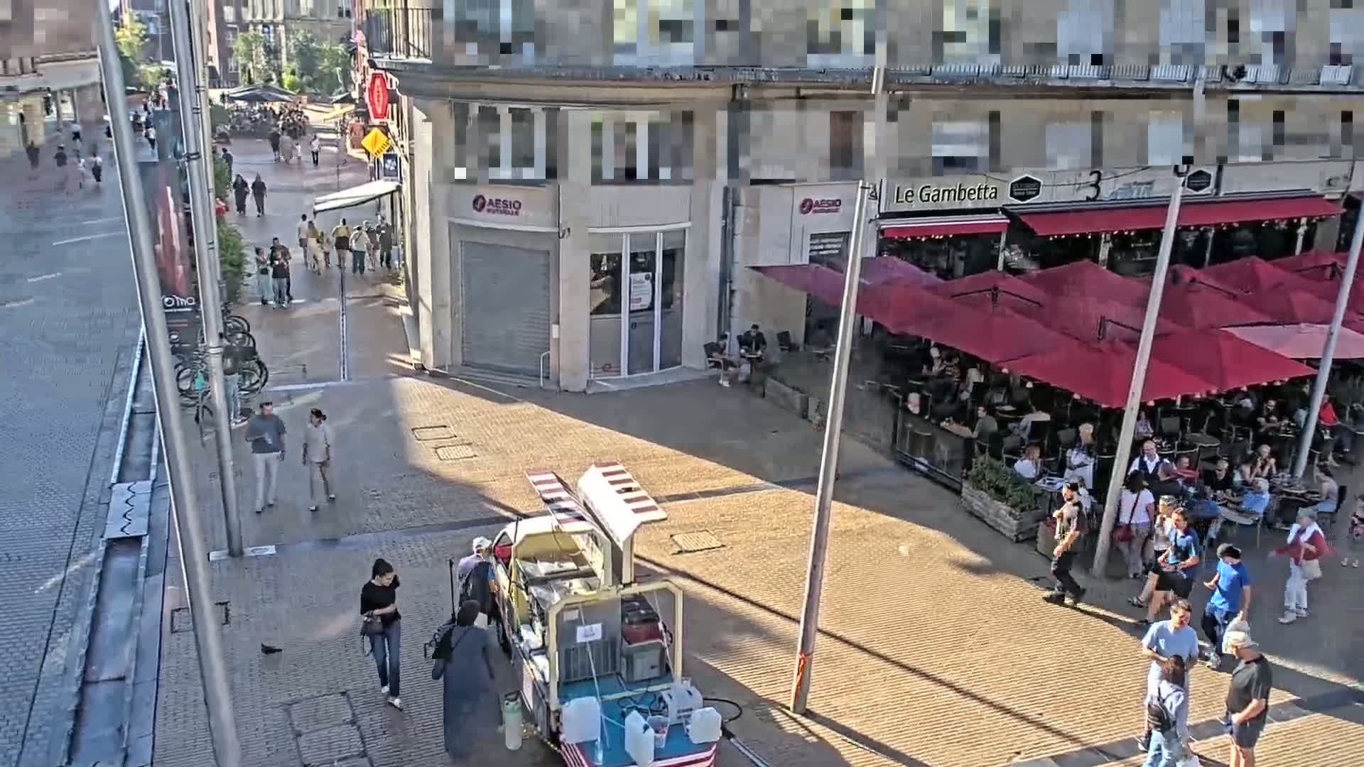 Amiens , Place Gambetta Square Live Cam - Amiens, Somme, Hauts-de-France, France