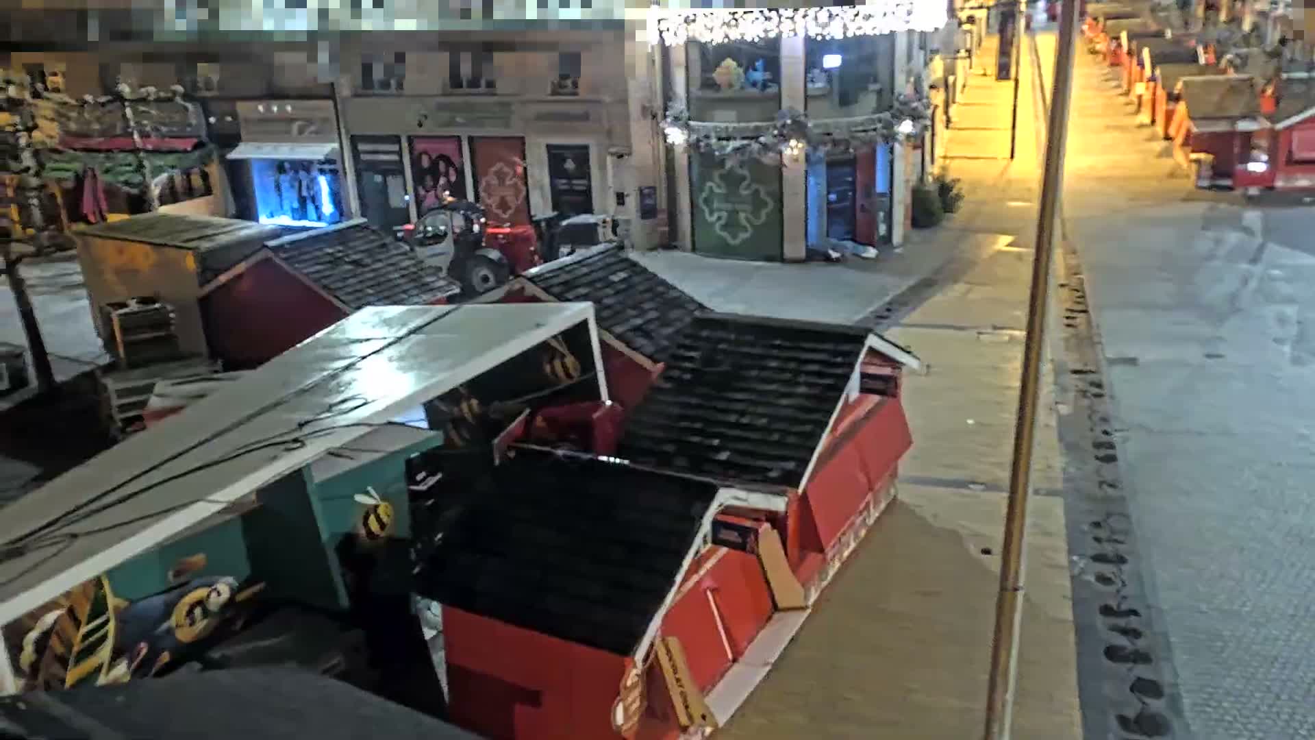 Amiens , Place Gambetta Square Live Cam - Amiens, Somme, Hauts-de-France, France