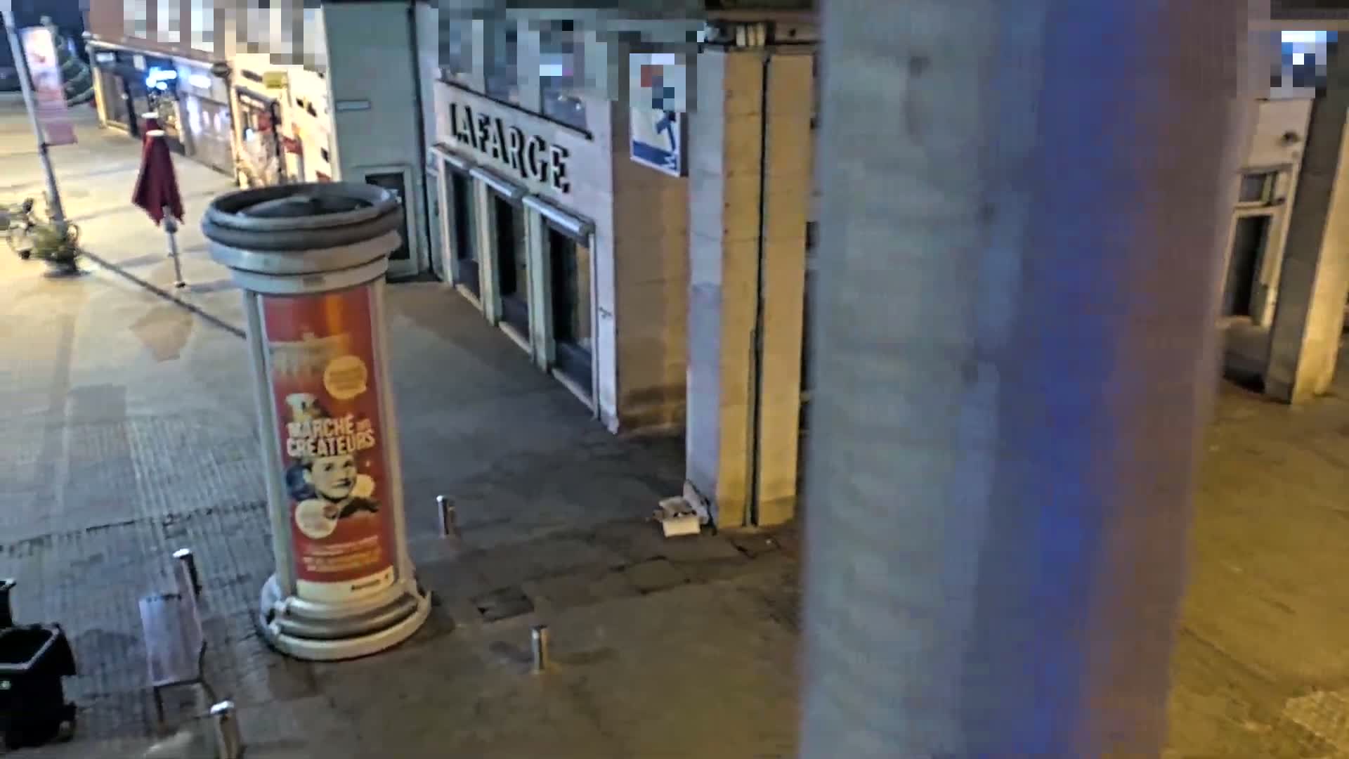 Amiens , Place Gambetta Square Live Cam - Amiens, Somme, Hauts-de-France, France