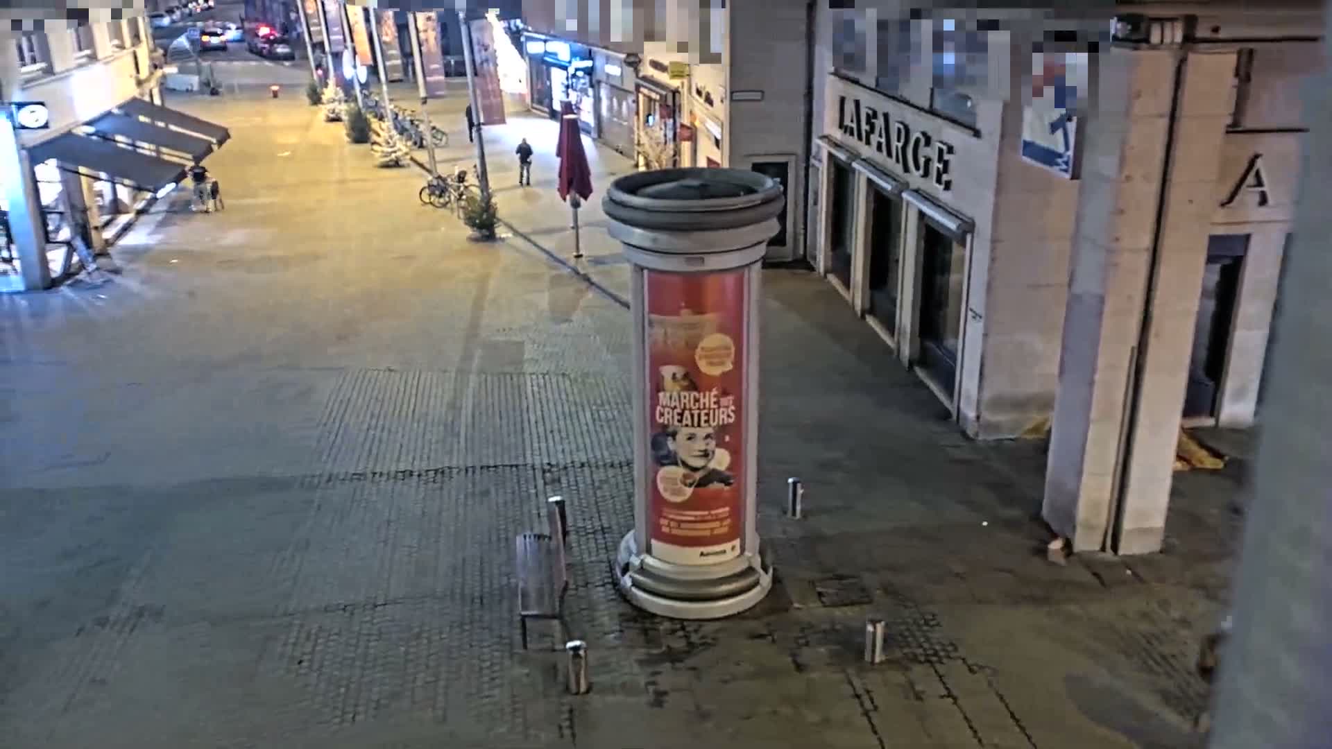 Amiens , Place Gambetta Square Live Cam - Amiens, Somme, Hauts-de-France, France