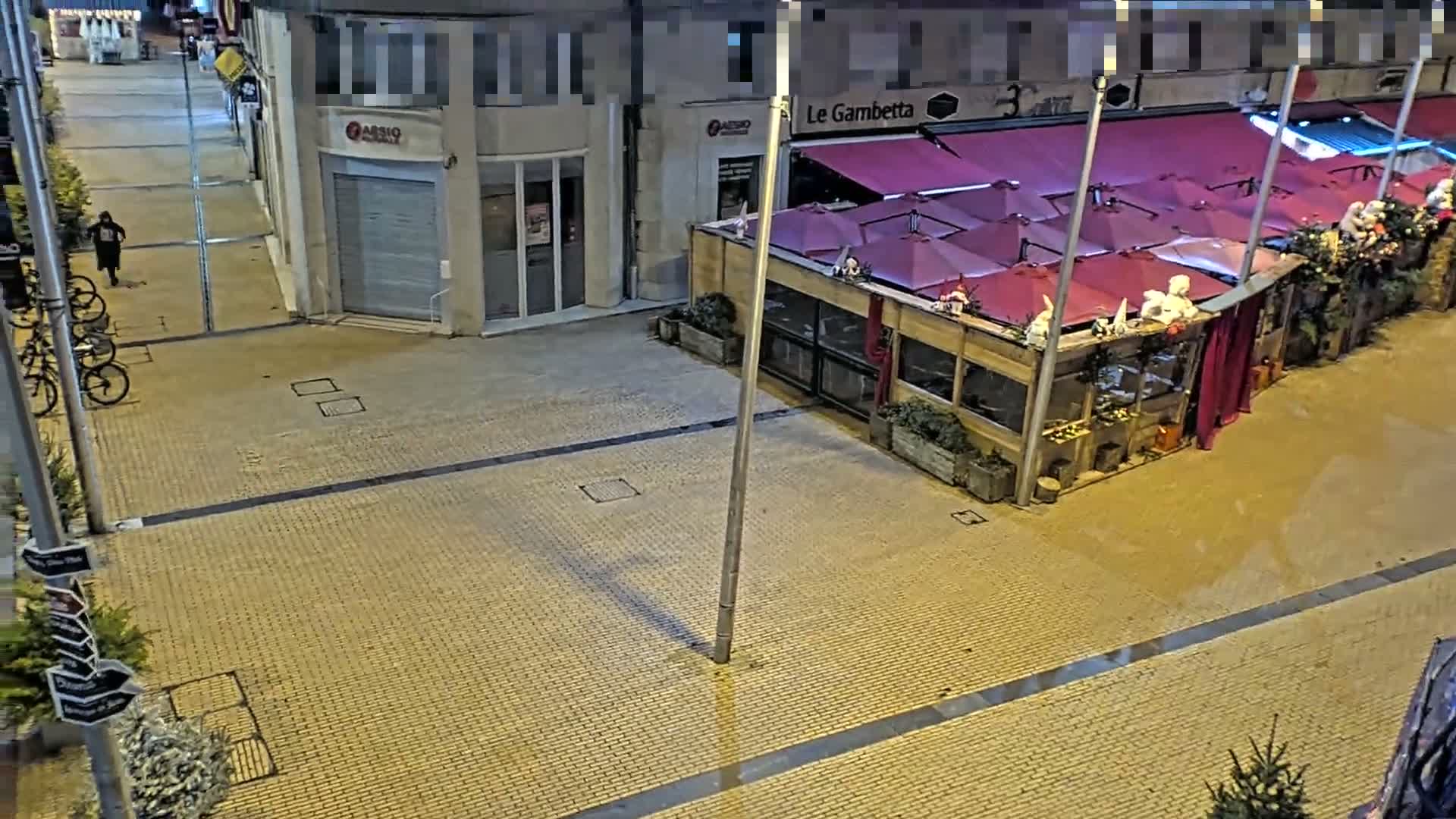 Amiens , Place Gambetta Square Live Cam - Amiens, Somme, Hauts-de-France, France