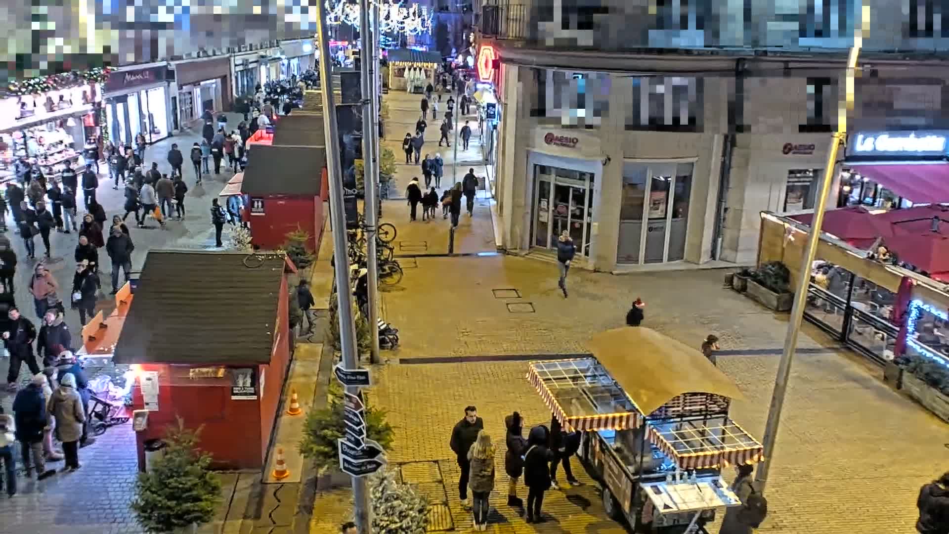 Amiens , Place Gambetta Square Live Cam - Amiens, Somme, Hauts-de-France, France