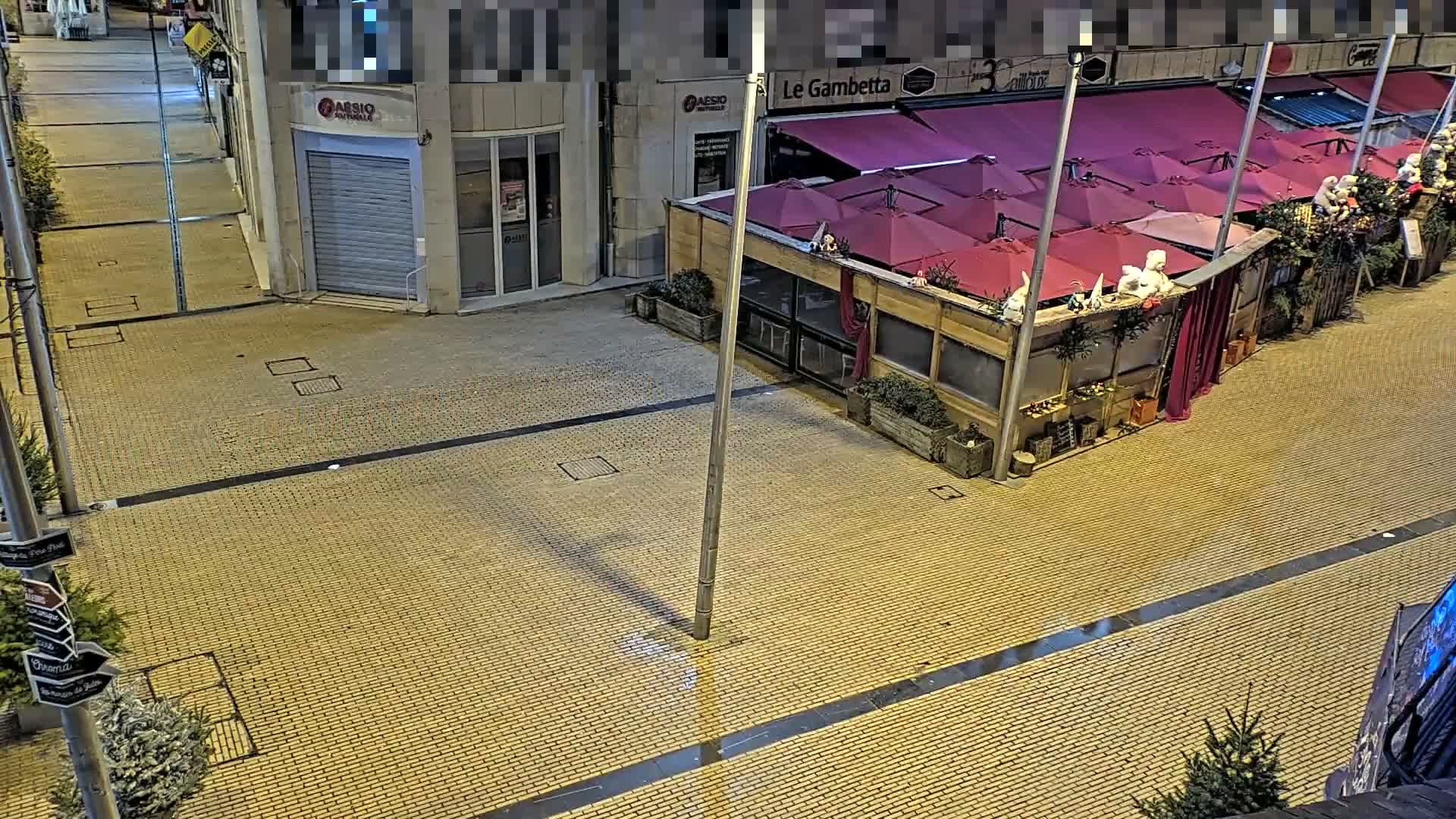 Amiens , Place Gambetta Square Live Cam - Amiens, Somme, Hauts-de-France, France