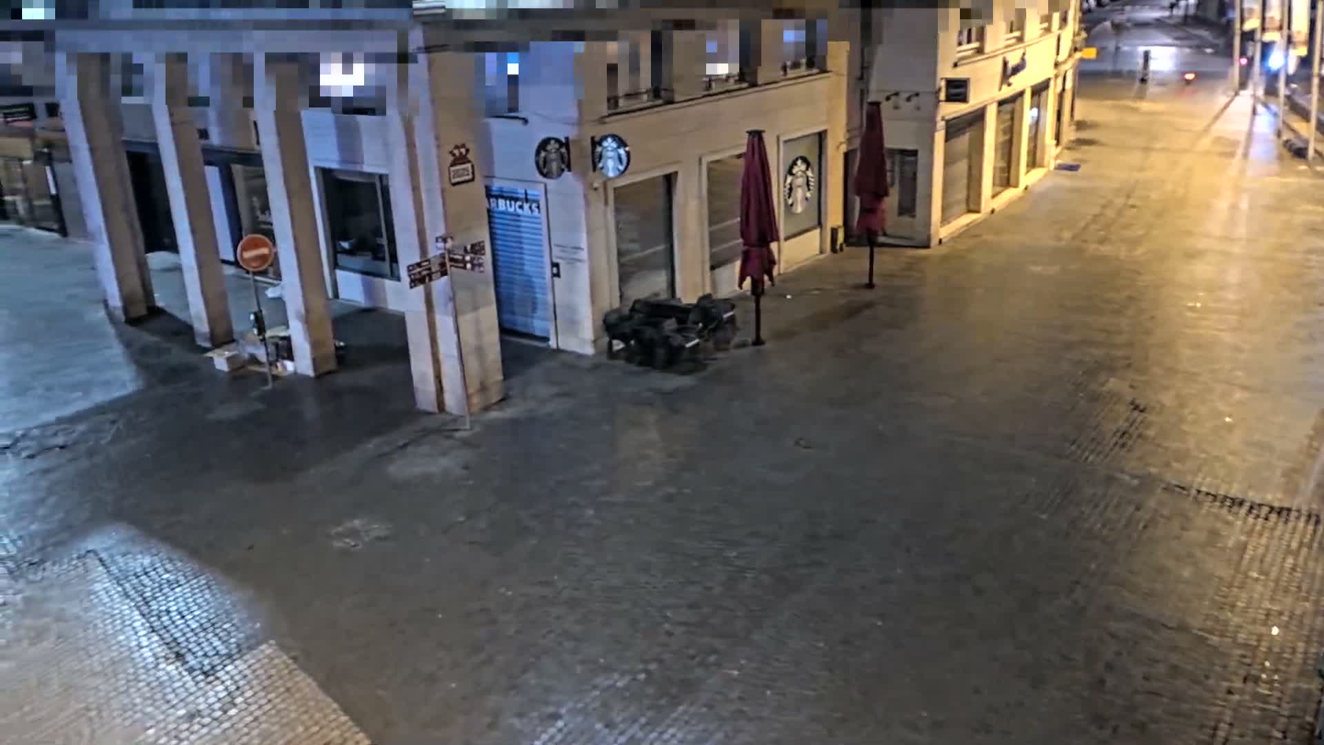 Amiens , Place Gambetta Square Live Cam - Amiens, Somme, Hauts-de-France, France