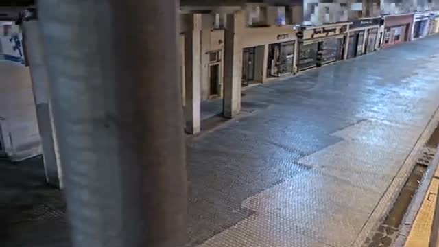 Amiens , Place Gambetta Square Live Cam - Amiens, Somme, Hauts-de-France, France
