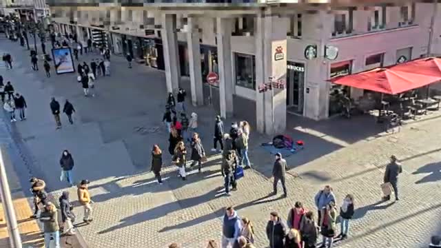 Amiens , Place Gambetta Square Live Cam - Amiens, Somme, Hauts-de-France, France