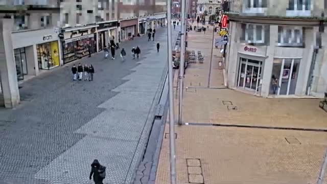 Amiens , Place Gambetta Square Live Cam - Amiens, Somme, Hauts-de-France, France