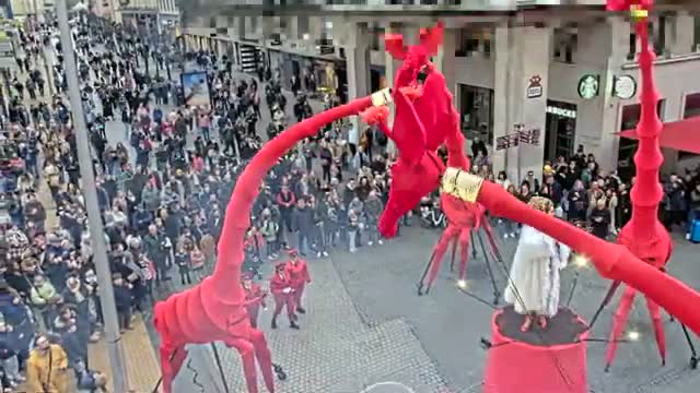 Amiens , Place Gambetta Square Live Cam - Amiens, Somme, Hauts-de-France, France