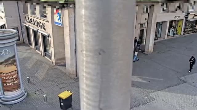 Amiens , Place Gambetta Square Live Cam - Amiens, Somme, Hauts-de-France, France