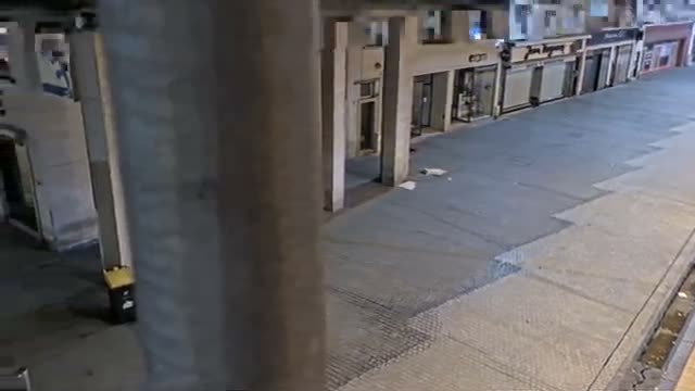 Amiens , Place Gambetta Square Live Cam - Amiens, Somme, Hauts-de-France, France