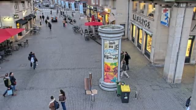 Amiens , Place Gambetta Square Live Cam - Amiens, Somme, Hauts-de-France, France