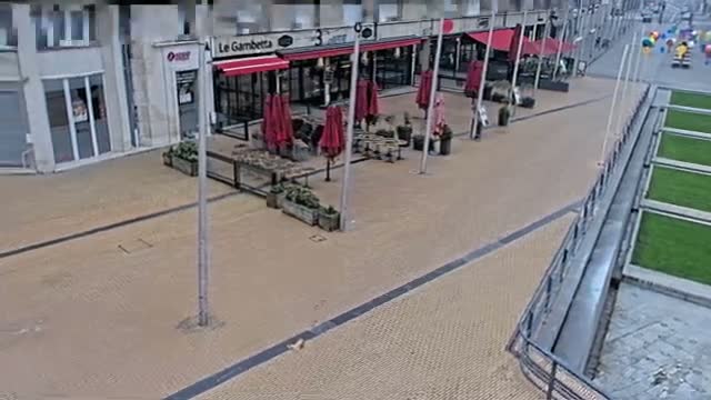 Amiens , Place Gambetta Square Live Cam - Amiens, Somme, Hauts-de-France, France