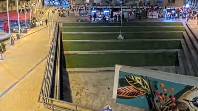 Amiens , Place Gambetta Square Live Cam - Amiens, Somme, Hauts-de-France, France