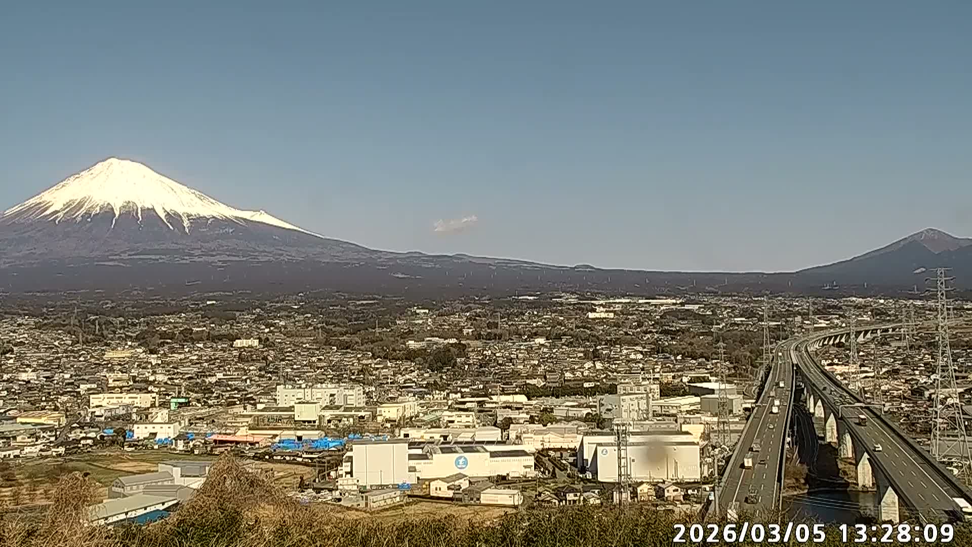 Fujinomiya City & Mount Fuji  ( 富士山と富士宮市 ) Skyline Live Cam - Yamamoto, Fujinomiya, Shizuoka, Chūbu (Tōkai),  Honshu, Japan