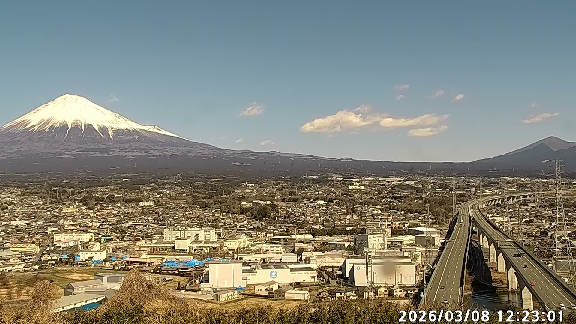Fujinomiya City & Mount Fuji  ( 富士山と富士宮市 ) Skyline Live Cam - Yamamoto, Fujinomiya, Shizuoka, Chūbu (Tōkai),  Honshu, Japan