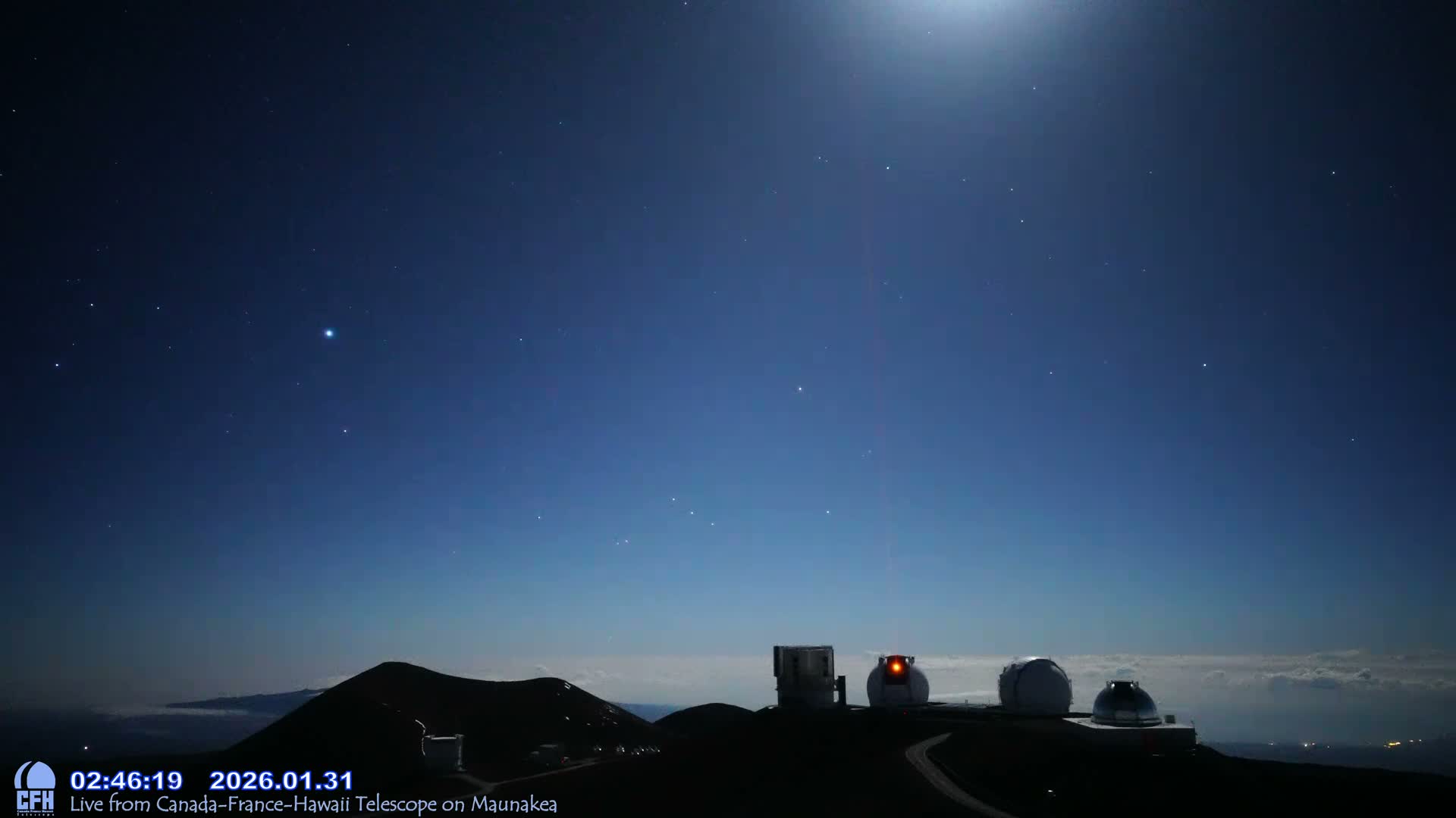 Hawaii , Mauna Kea Volcano & Observatories Center  towards West Live Cam - Mauna Kea Access Road, Hilo, Big Island, Hawaii, USA