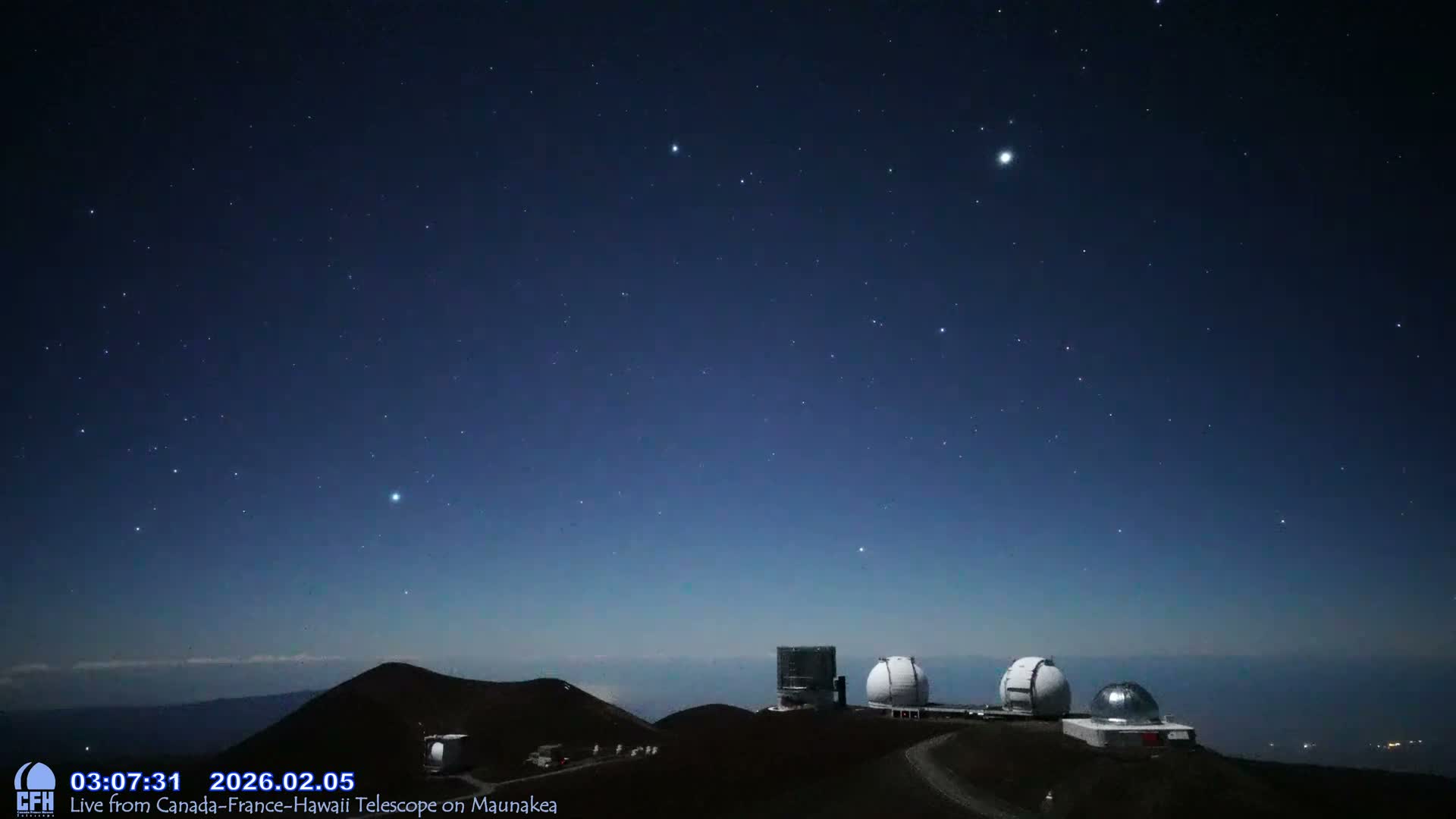 Hawaii , Mauna Kea Volcano & Observatories Center  towards West Live Cam - Mauna Kea Access Road, Hilo, Big Island, Hawaii, USA