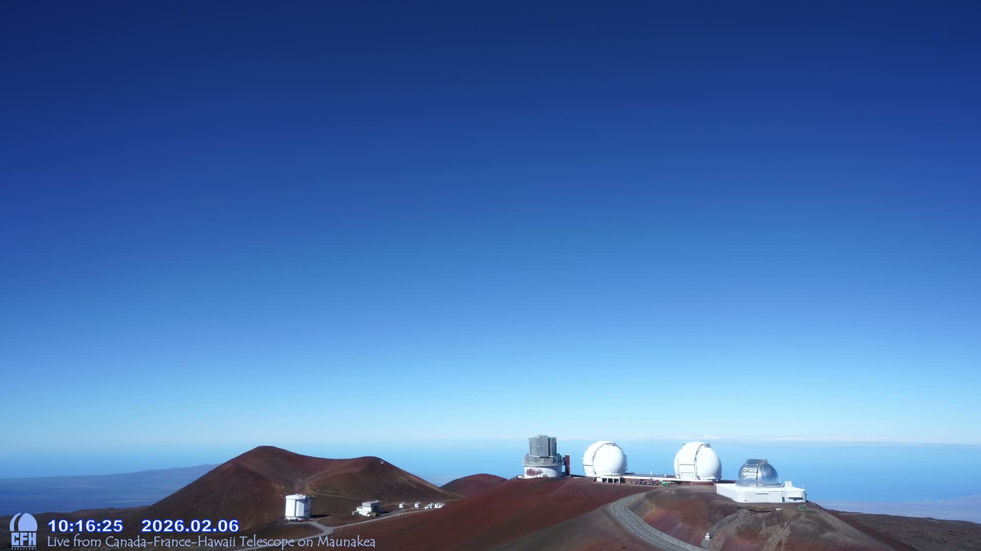 Hawaii , Mauna Kea Volcano & Observatories Center  towards West Live Cam - Mauna Kea Access Road, Hilo, Big Island, Hawaii, USA