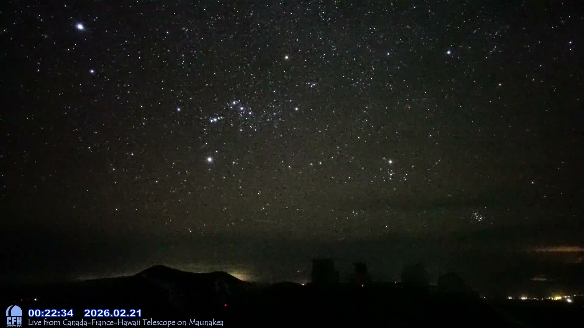 Hawaii , Mauna Kea Volcano & Observatories Center  towards West Live Cam - Mauna Kea Access Road, Hilo, Big Island, Hawaii, USA