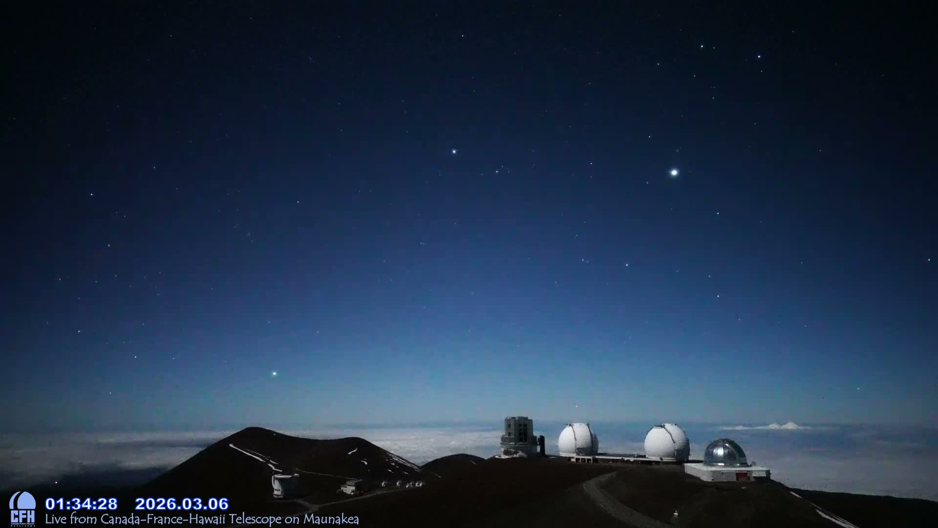 Hawaii , Mauna Kea Volcano & Observatories Center  towards West Live Cam - Mauna Kea Access Road, Hilo, Big Island, Hawaii, USA