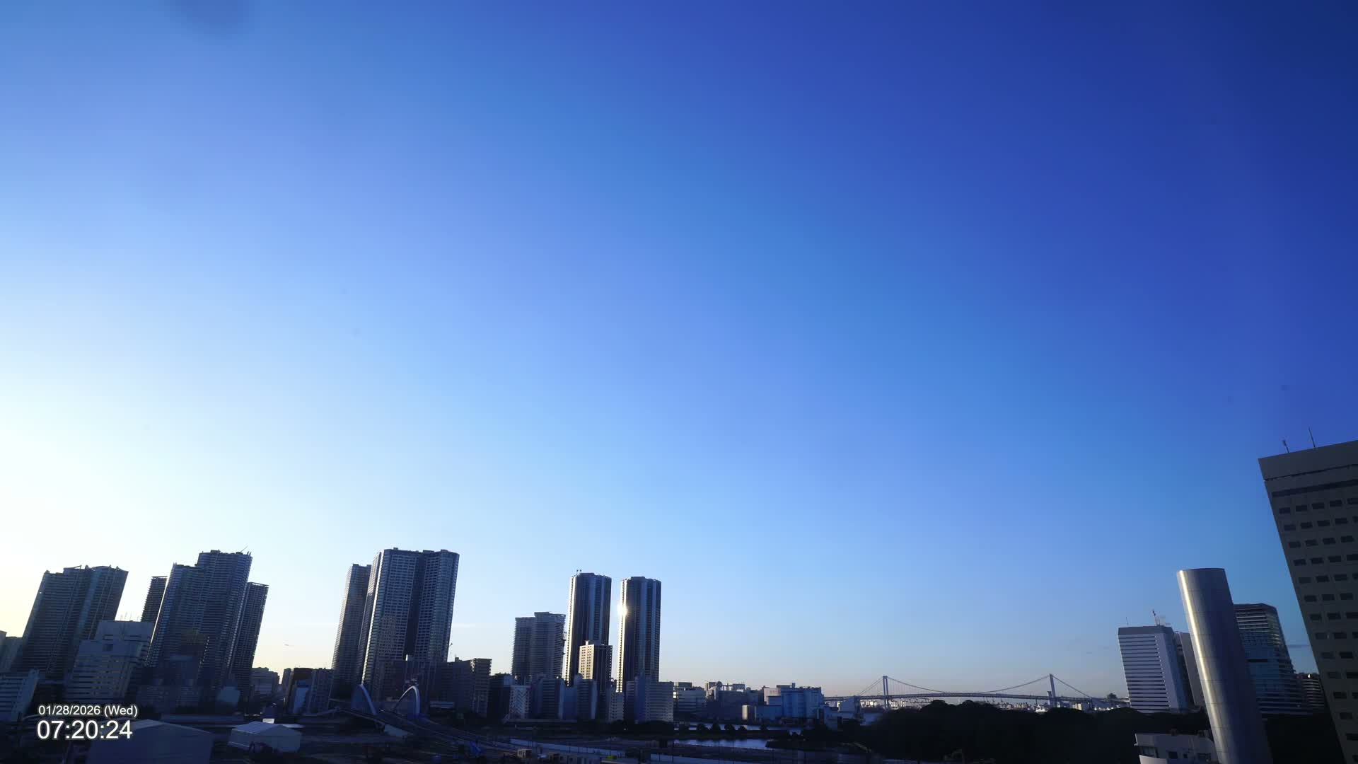 Tokyo, Kachidoki Towers View from Tsukiji ( 東京、築地からの勝どきタワーズビュー ) Live Cam - Tsukiji, Chuo Ku, Tokyo, Kantō, Honshu, Japan
