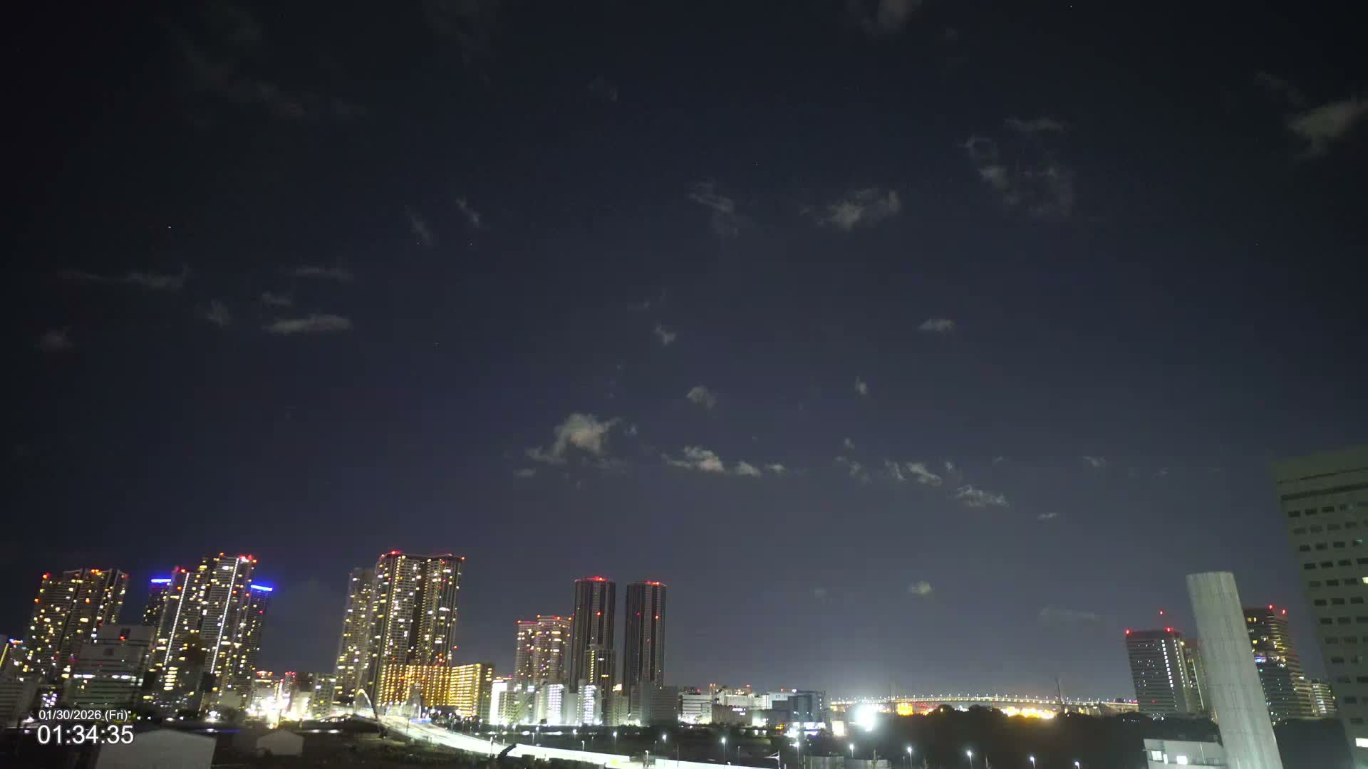 Tokyo, Kachidoki Towers View from Tsukiji ( 東京、築地からの勝どきタワーズビュー ) Live Cam - Tsukiji, Chuo Ku, Tokyo, Kantō, Honshu, Japan