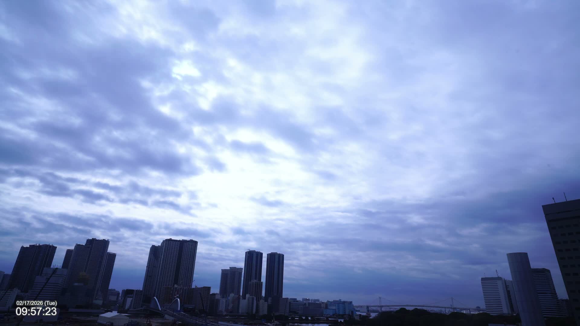 Tokyo, Kachidoki Towers View from Tsukiji ( 東京、築地からの勝どきタワーズビュー ) Live Cam - Tsukiji, Chuo Ku, Tokyo, Kantō, Honshu, Japan