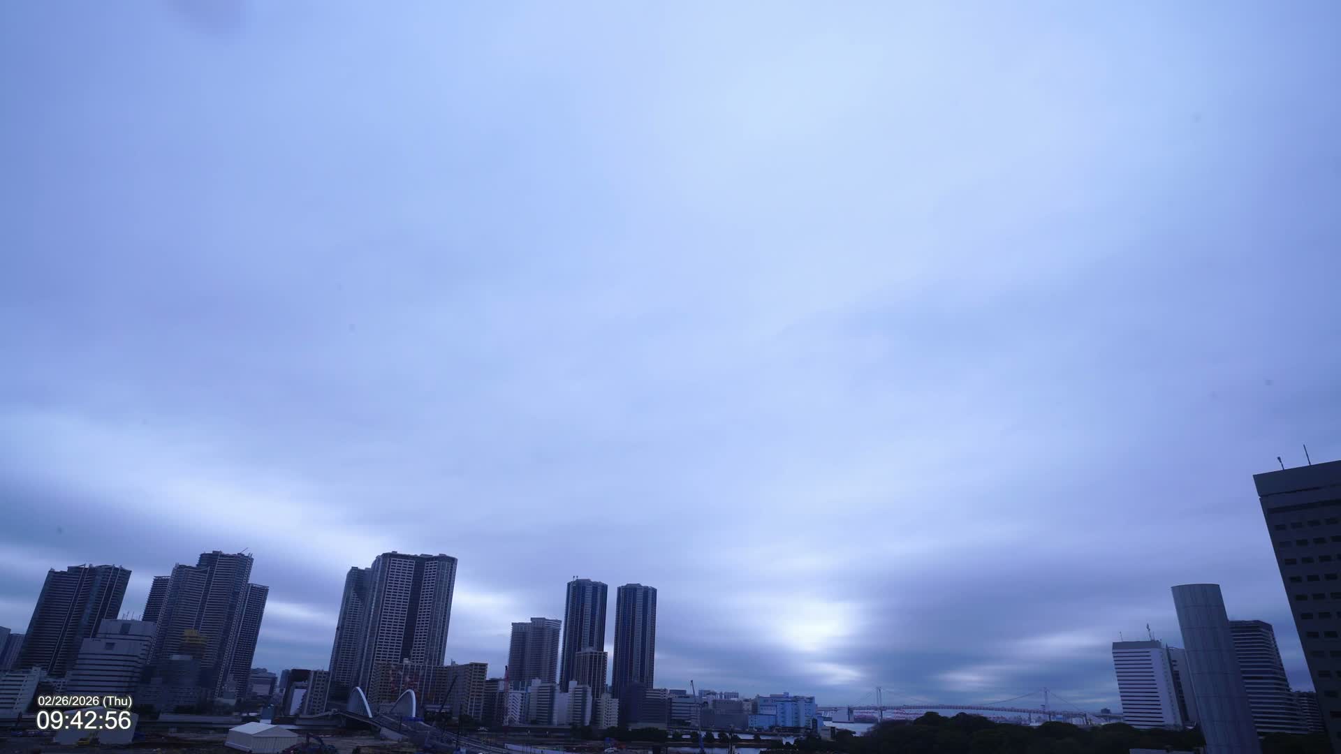 Tokyo, Kachidoki Towers View from Tsukiji ( 東京、築地からの勝どきタワーズビュー ) Live Cam - Tsukiji, Chuo Ku, Tokyo, Kantō, Honshu, Japan