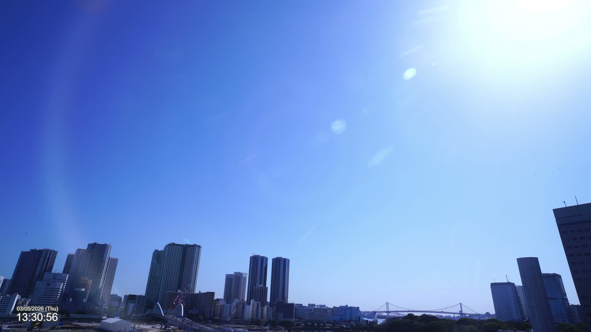 Tokyo, Kachidoki Towers View from Tsukiji ( 東京、築地からの勝どきタワーズビュー ) Live Cam - Tsukiji, Chuo Ku, Tokyo, Kantō, Honshu, Japan