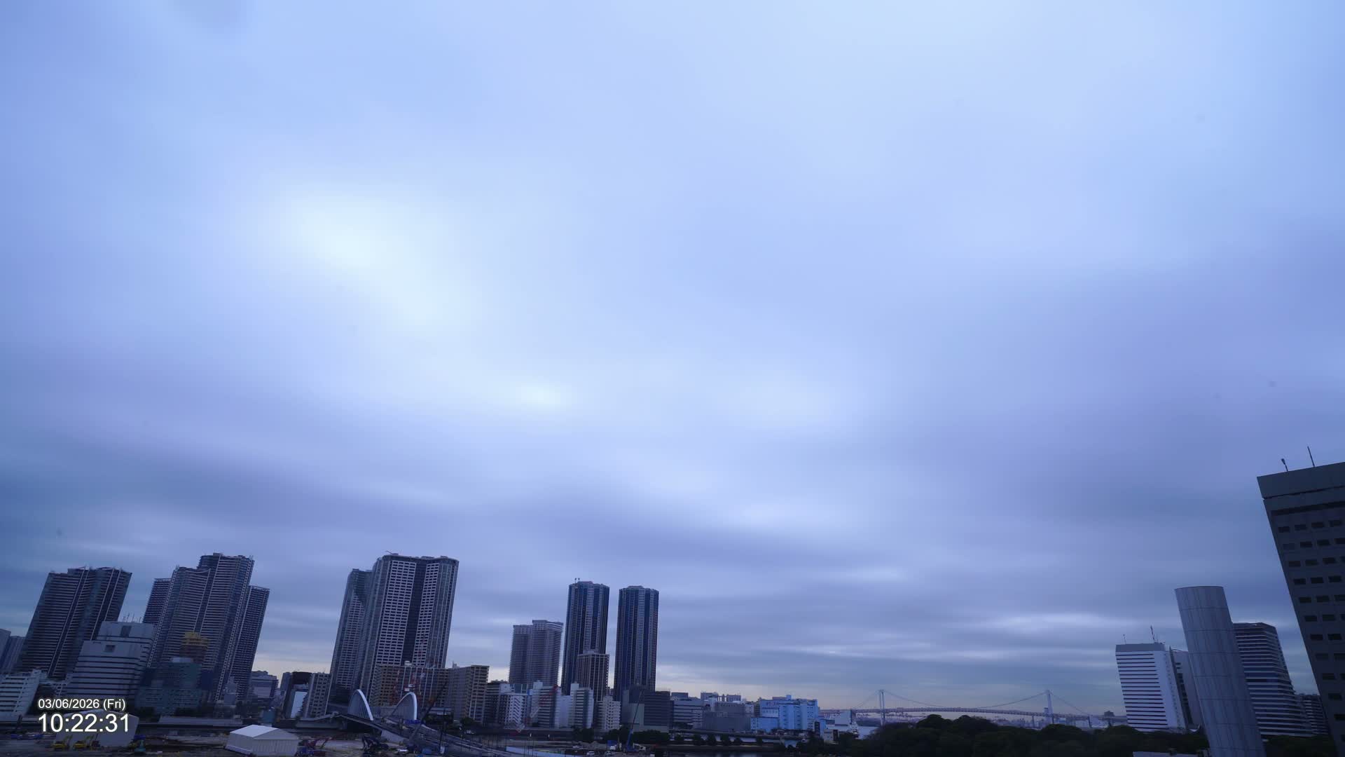 Tokyo, Kachidoki Towers View from Tsukiji ( 東京、築地からの勝どきタワーズビュー ) Live Cam - Tsukiji, Chuo Ku, Tokyo, Kantō, Honshu, Japan