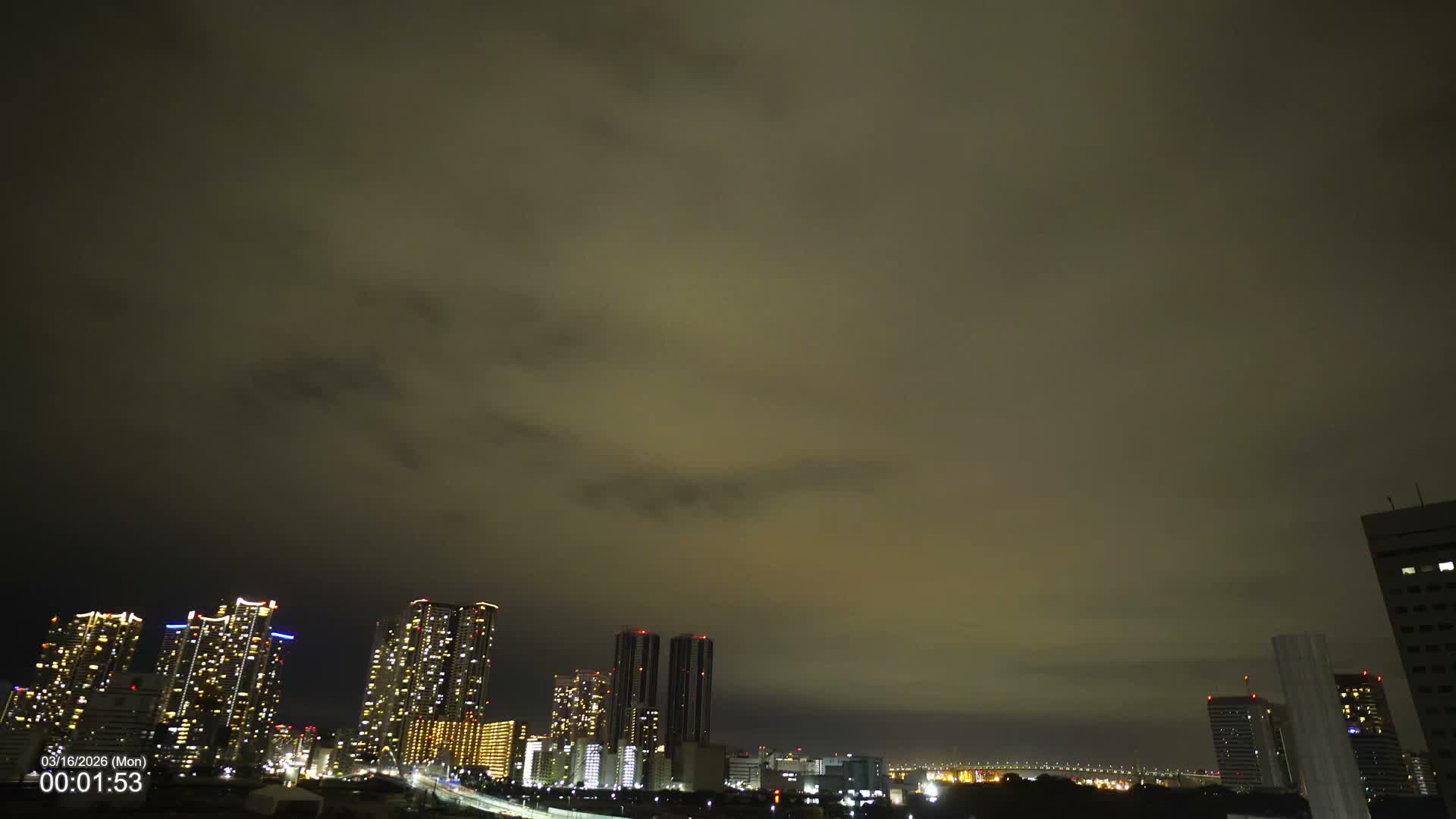 Tokyo, Kachidoki Towers View from Tsukiji ( 東京、築地からの勝どきタワーズビュー ) Live Cam - Tsukiji, Chuo Ku, Tokyo, Kantō, Honshu, Japan