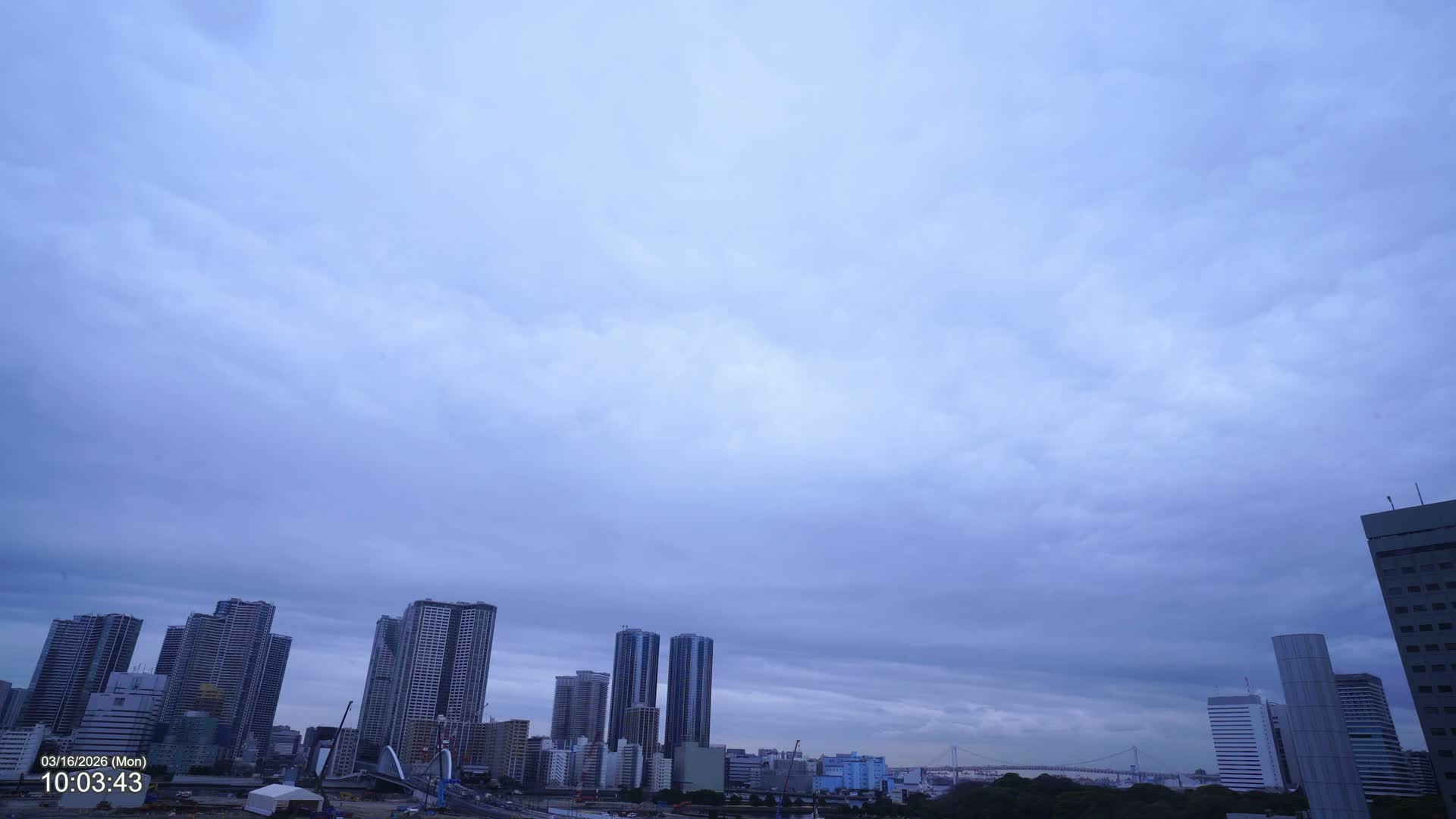 Tokyo, Kachidoki Towers View from Tsukiji ( 東京、築地からの勝どきタワーズビュー ) Live Cam - Tsukiji, Chuo Ku, Tokyo, Kantō, Honshu, Japan