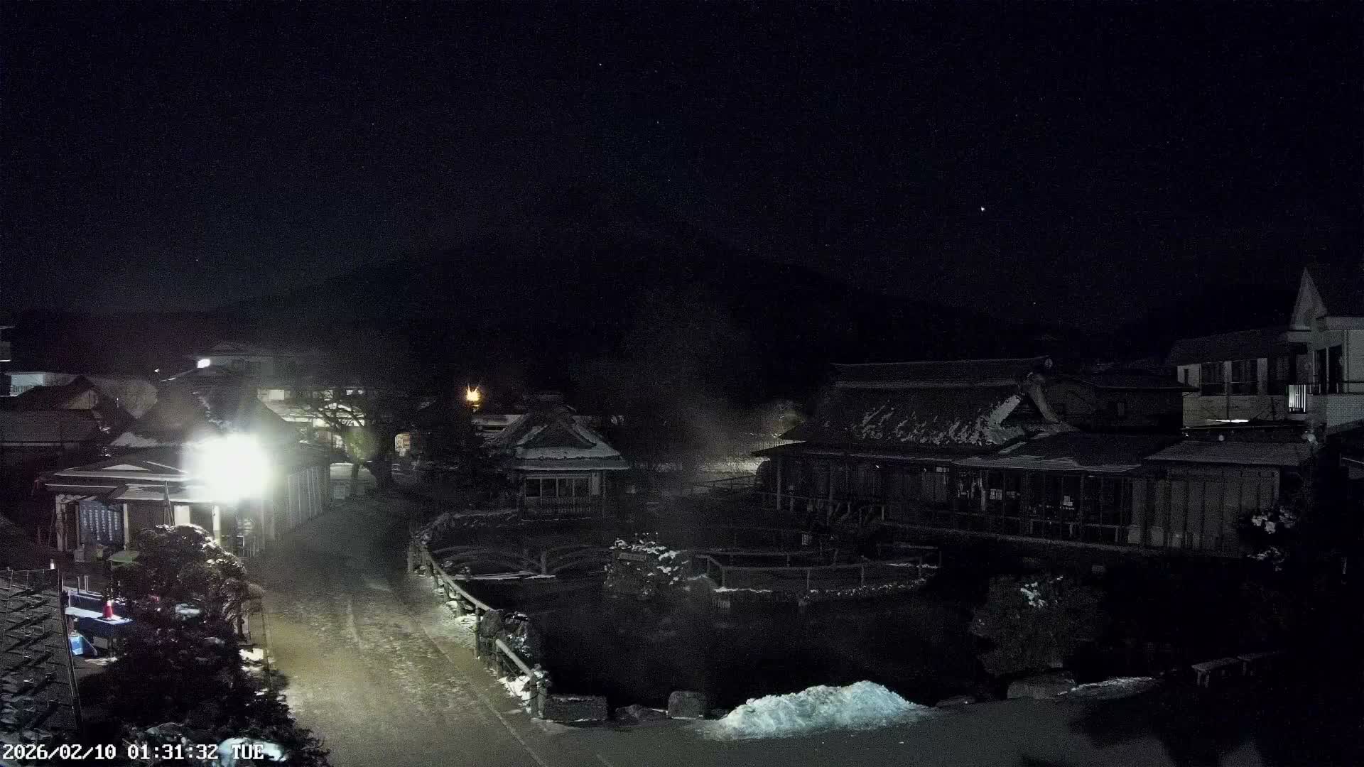 Oshino , Shibokusa Village, Oshino Hakkai & Mount Fuji View ( 忍野、志木草村、忍野八海、富士山の眺め) Live Cam - Shibokusa, Oshino, Minamitsuru, Yamanashi, Tokai, Chubu, Japan