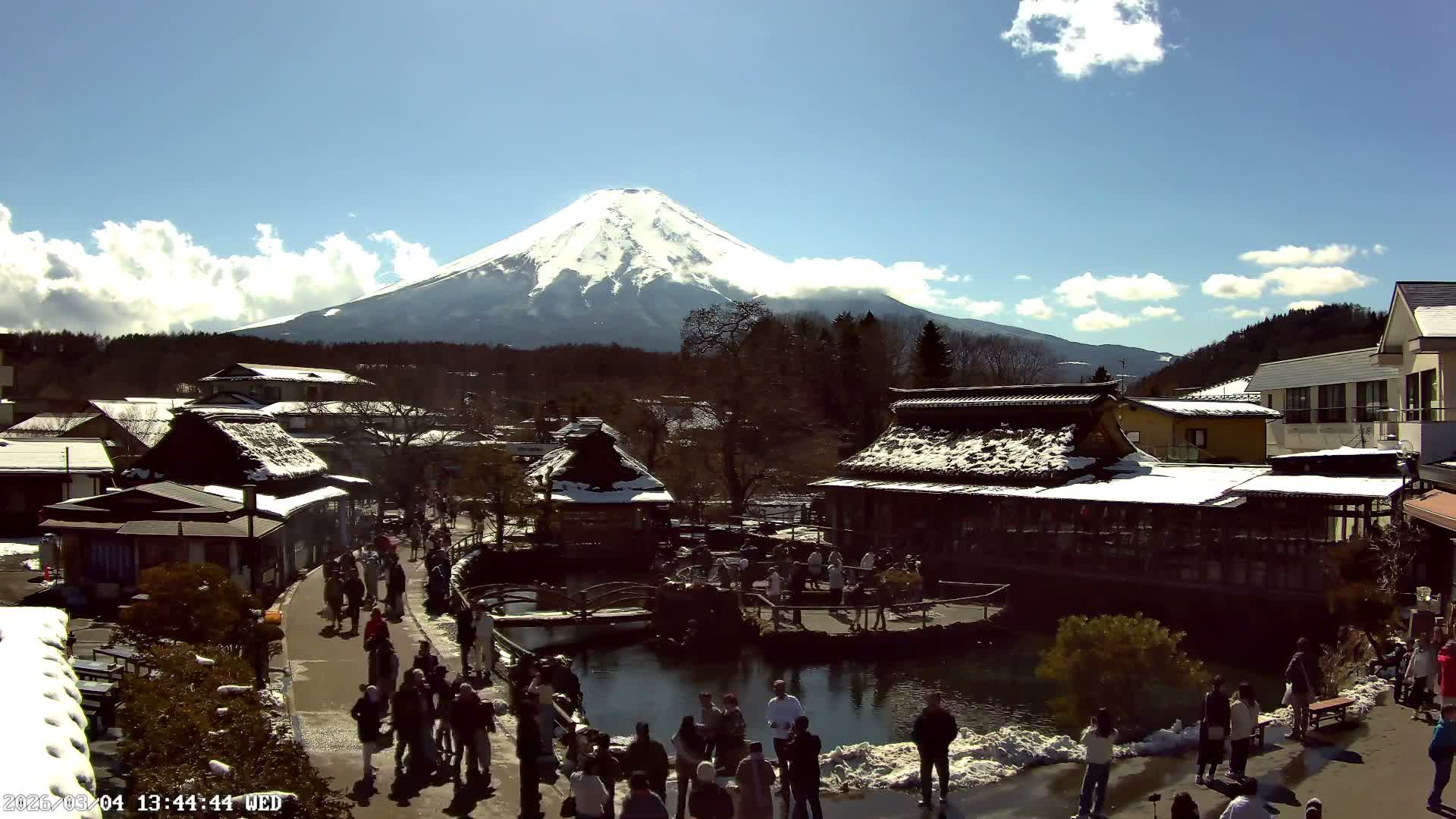 Oshino , Shibokusa Village, Oshino Hakkai & Mount Fuji View ( 忍野、志木草村、忍野八海、富士山の眺め) Live Cam - Shibokusa, Oshino, Minamitsuru, Yamanashi, Tokai, Chubu, Japan