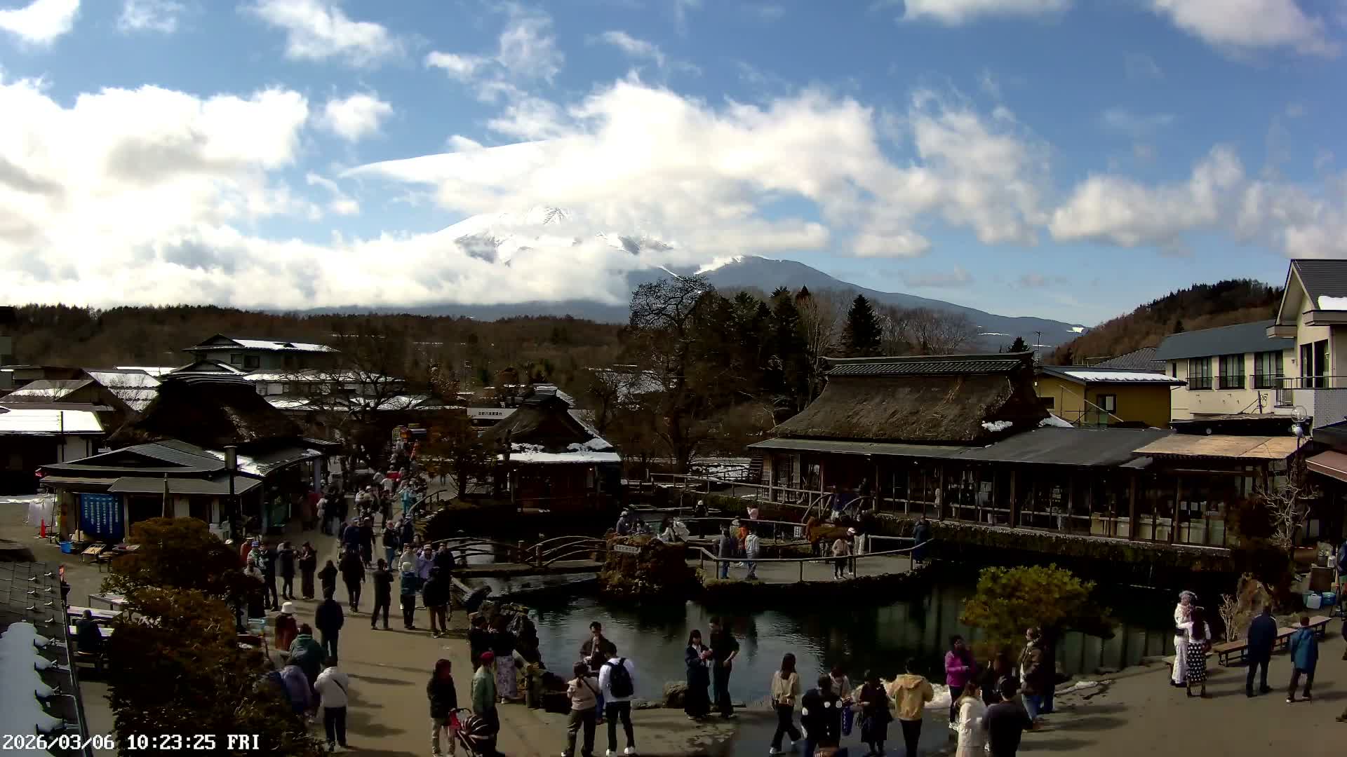 Oshino , Shibokusa Village, Oshino Hakkai & Mount Fuji View ( 忍野、志木草村、忍野八海、富士山の眺め) Live Cam - Shibokusa, Oshino, Minamitsuru, Yamanashi, Tokai, Chubu, Japan