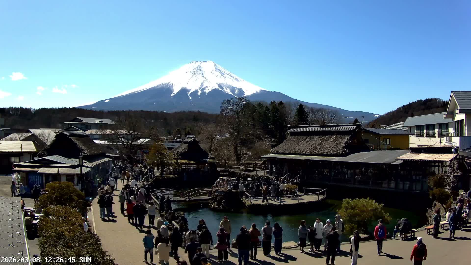 Oshino , Shibokusa Village, Oshino Hakkai & Mount Fuji View ( 忍野、志木草村、忍野八海、富士山の眺め) Live Cam - Shibokusa, Oshino, Minamitsuru, Yamanashi, Tokai, Chubu, Japan