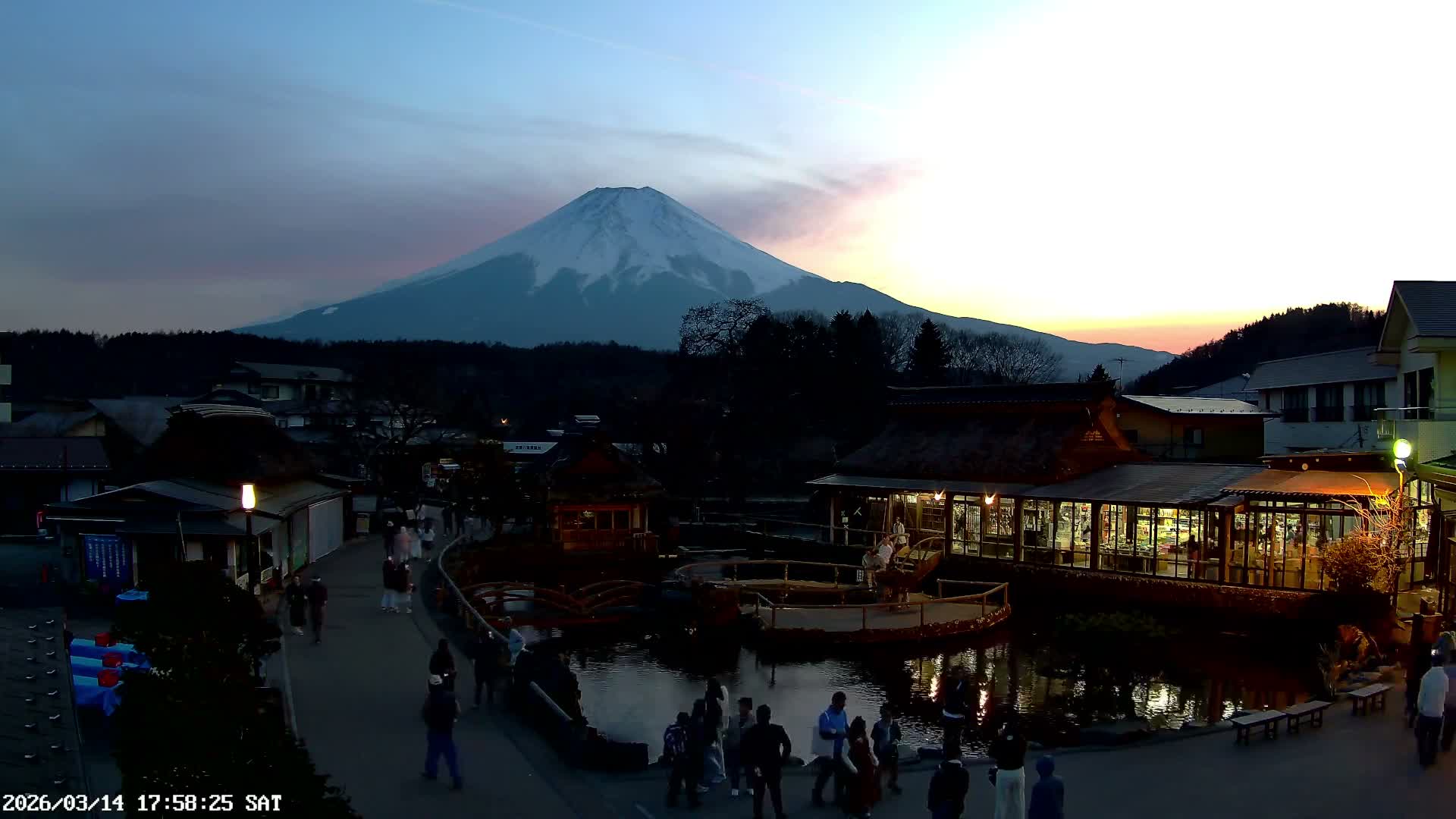 Oshino , Shibokusa Village, Oshino Hakkai & Mount Fuji View ( 忍野、志木草村、忍野八海、富士山の眺め) Live Cam - Shibokusa, Oshino, Minamitsuru, Yamanashi, Tokai, Chubu, Japan